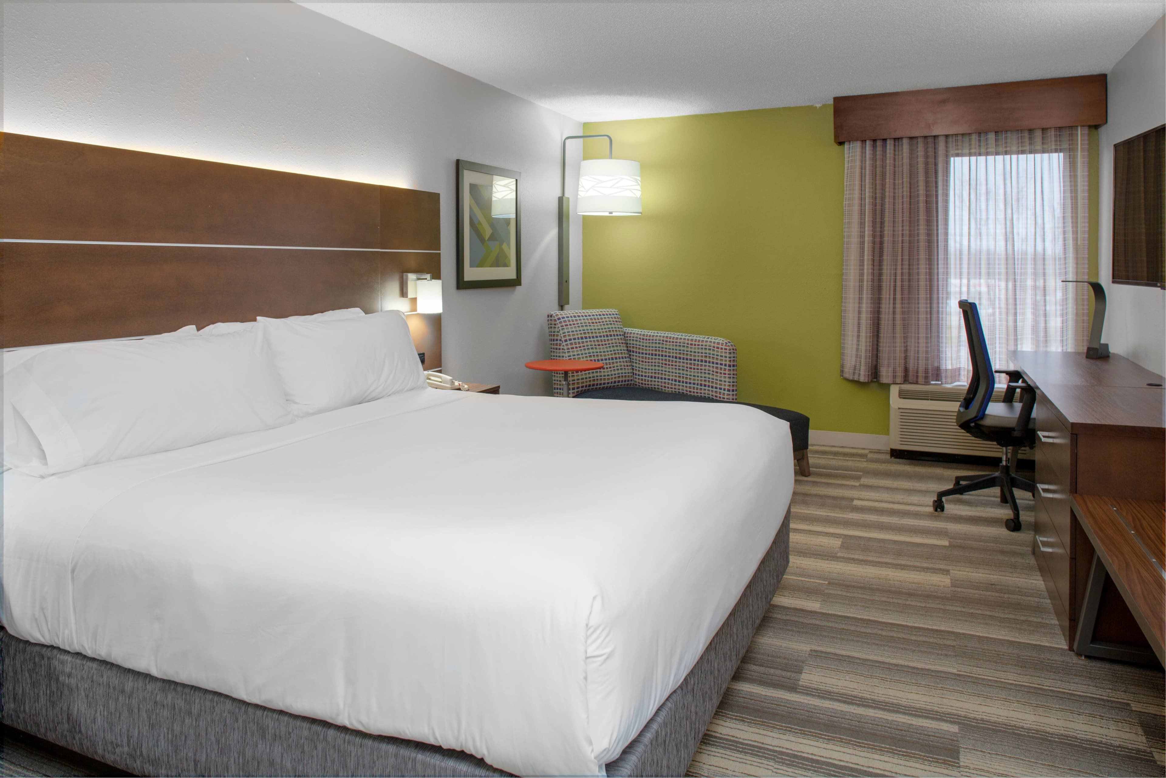 Holiday Inn Express Chester - Image 2
