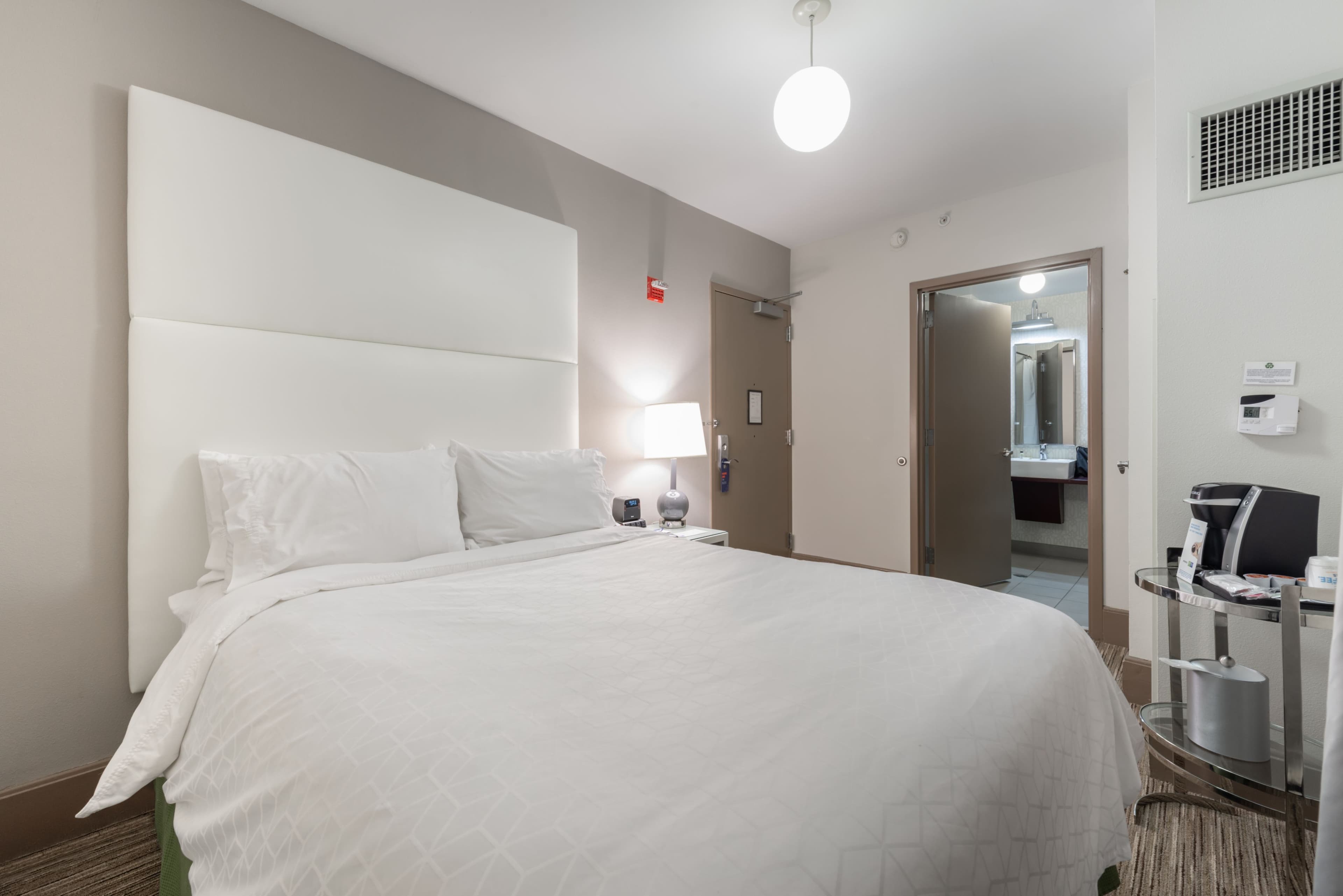 Holiday Inn Express Chicago - Magnificent Mile — 12