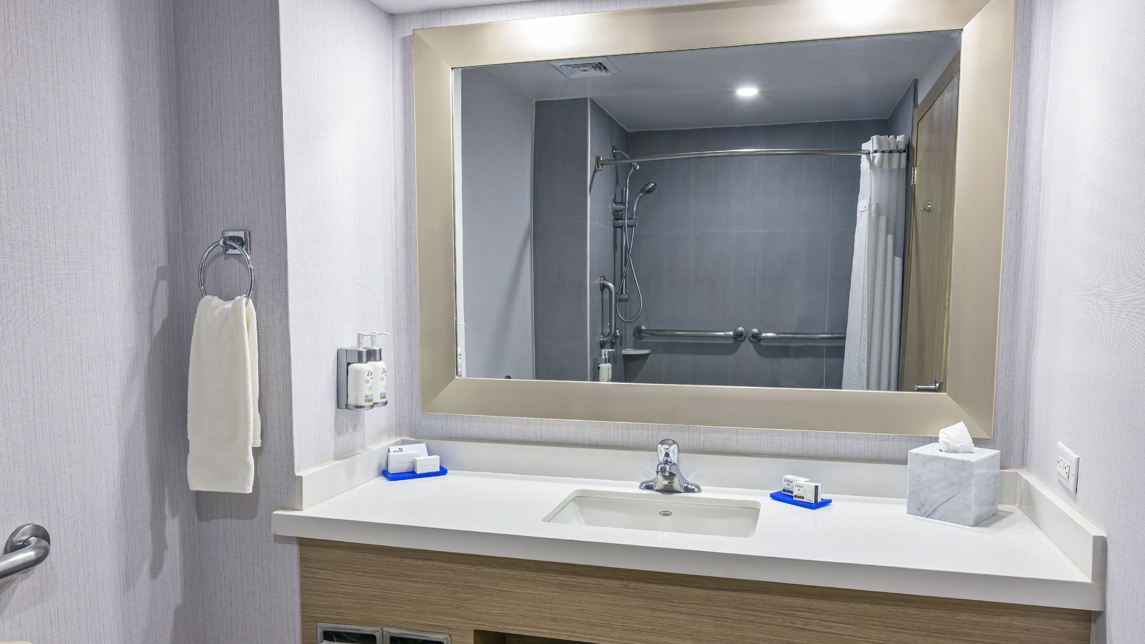 Holiday Inn Express Chihuahua — 11