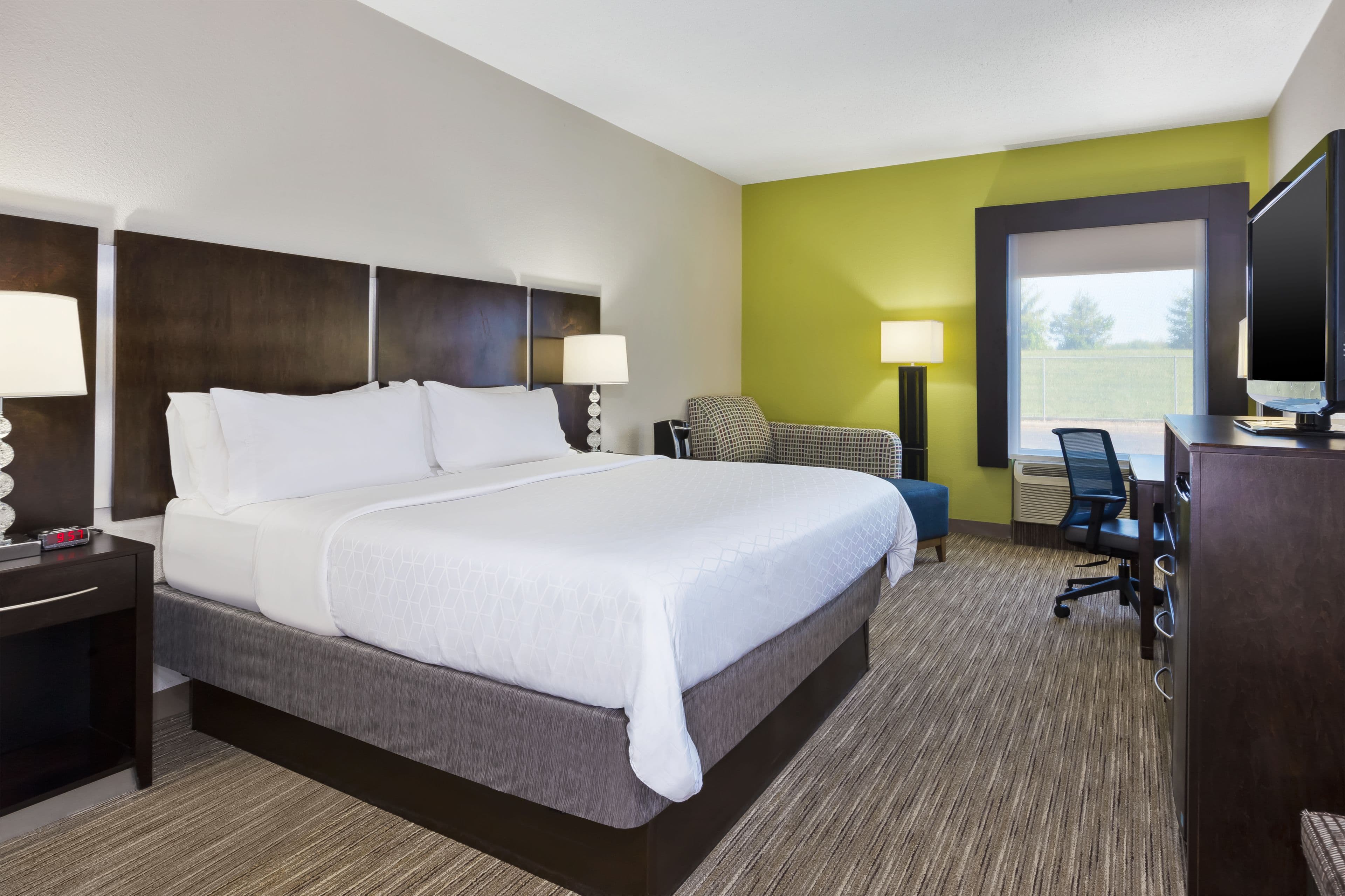 Holiday Inn Express Chillicothe East — 7