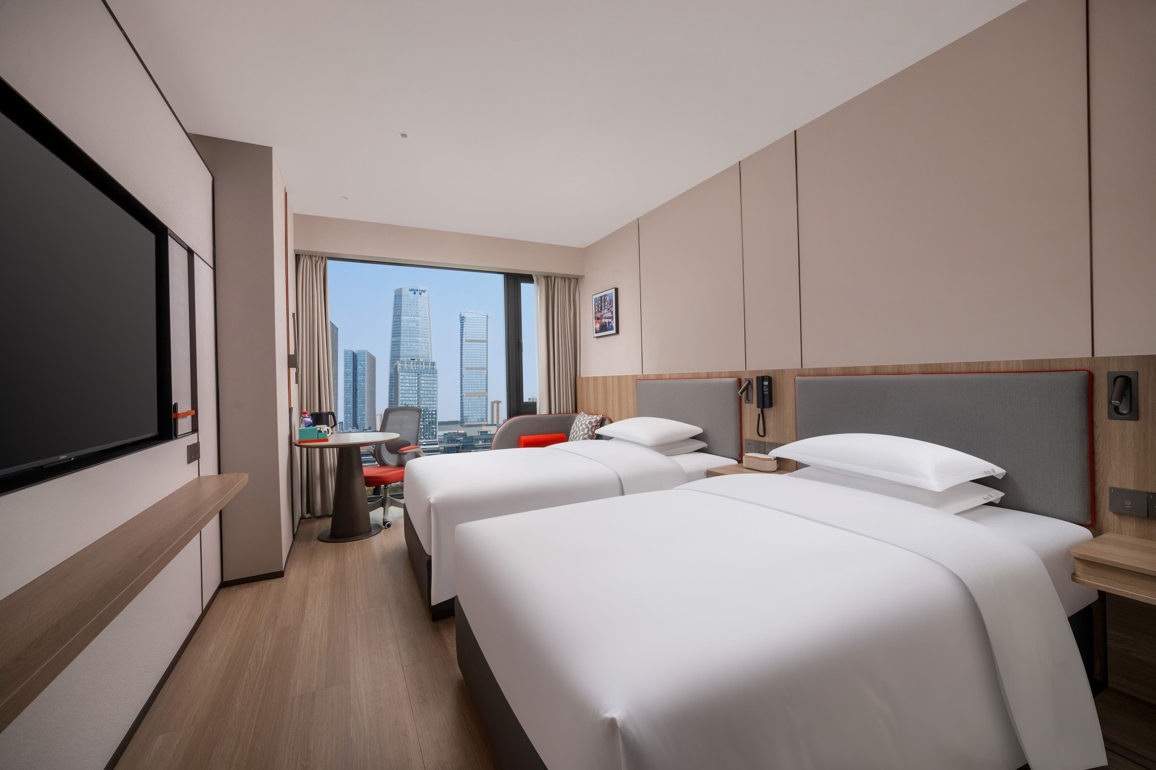 Holiday Inn Express Chongqing Central Park - Image 3