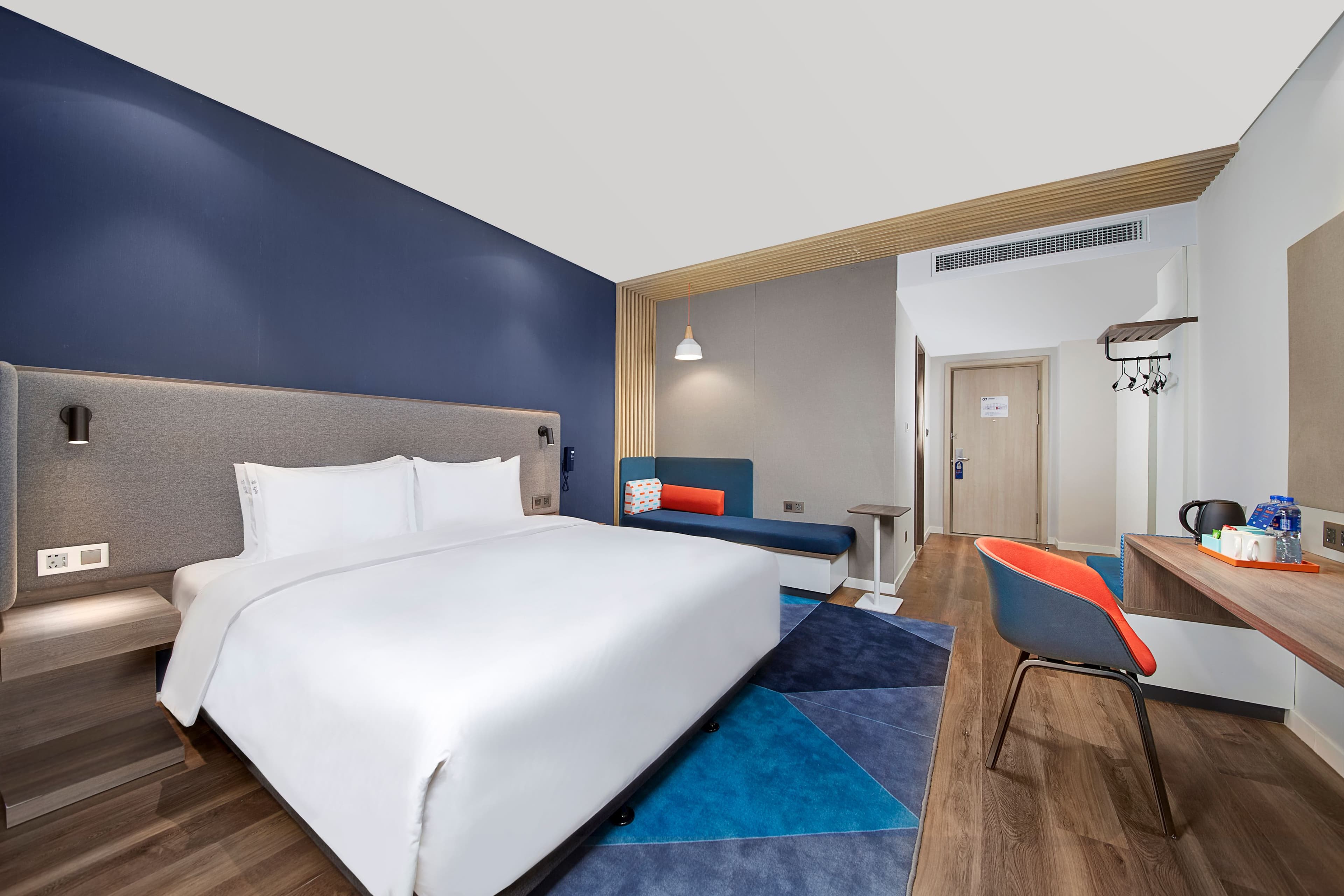 Holiday Inn Express Chongqing Airport Zone - Image 3