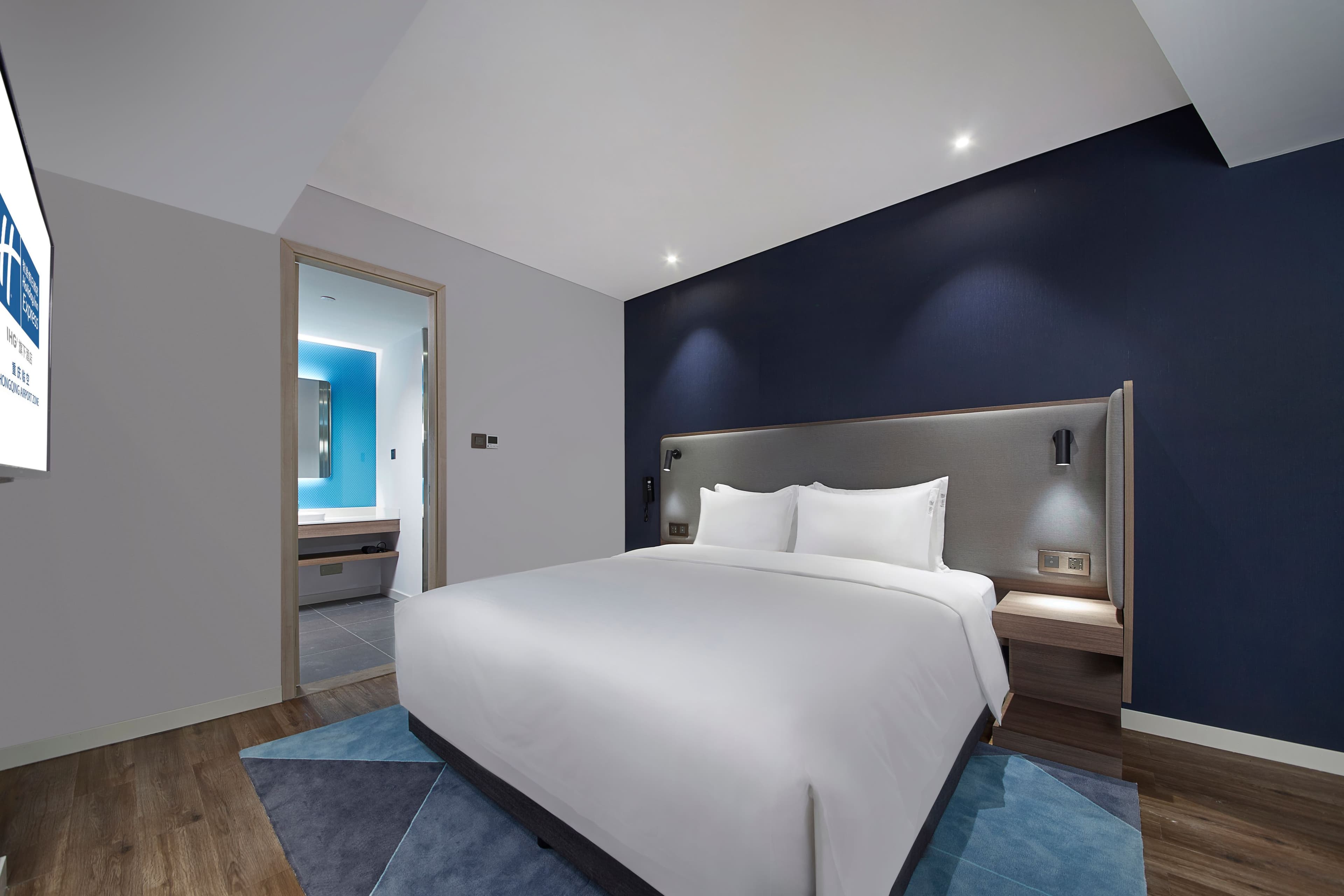 Holiday Inn Express Chongqing Airport Zone — 8