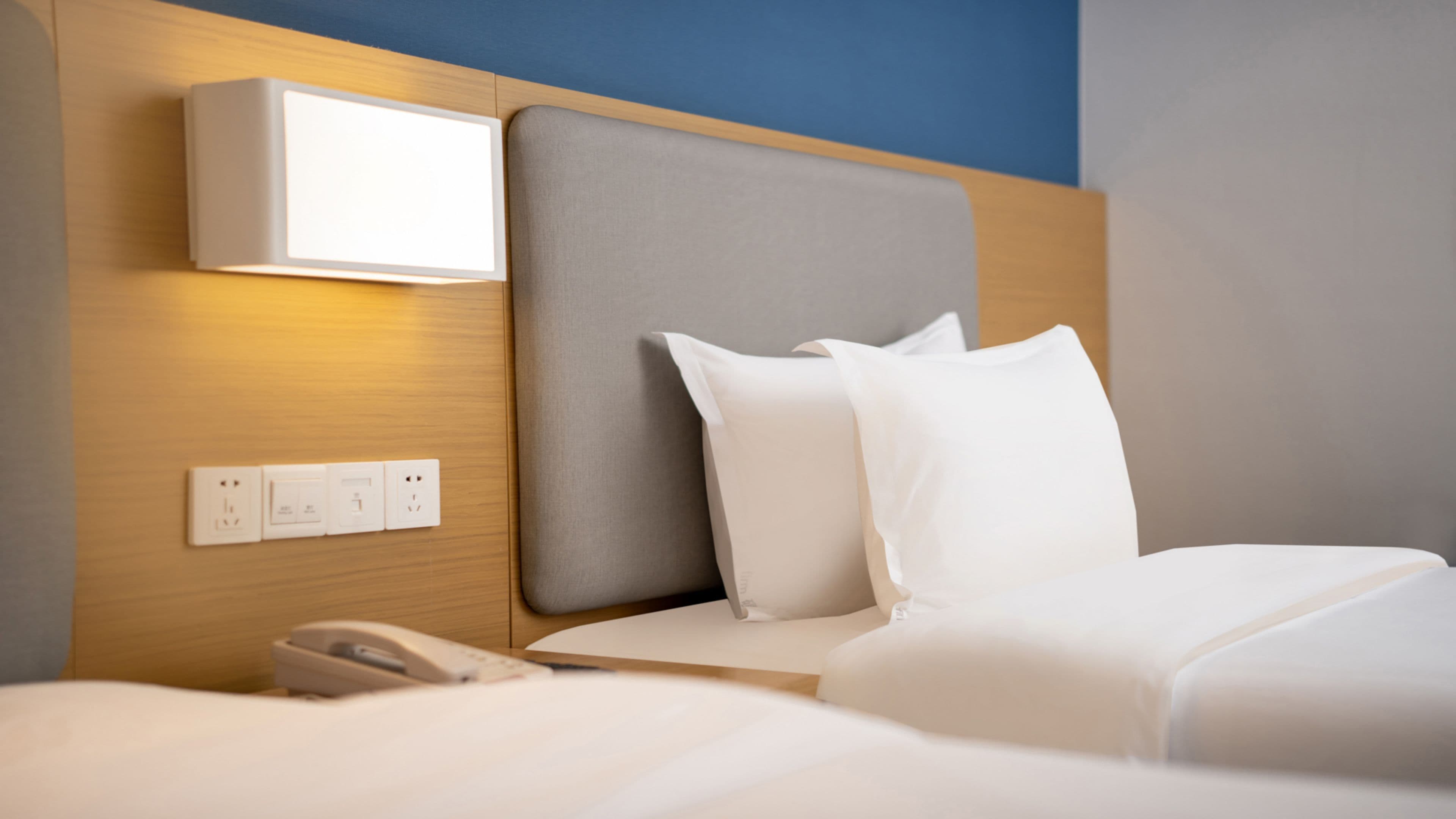 Holiday Inn Express Chongqing University Town - Image 2