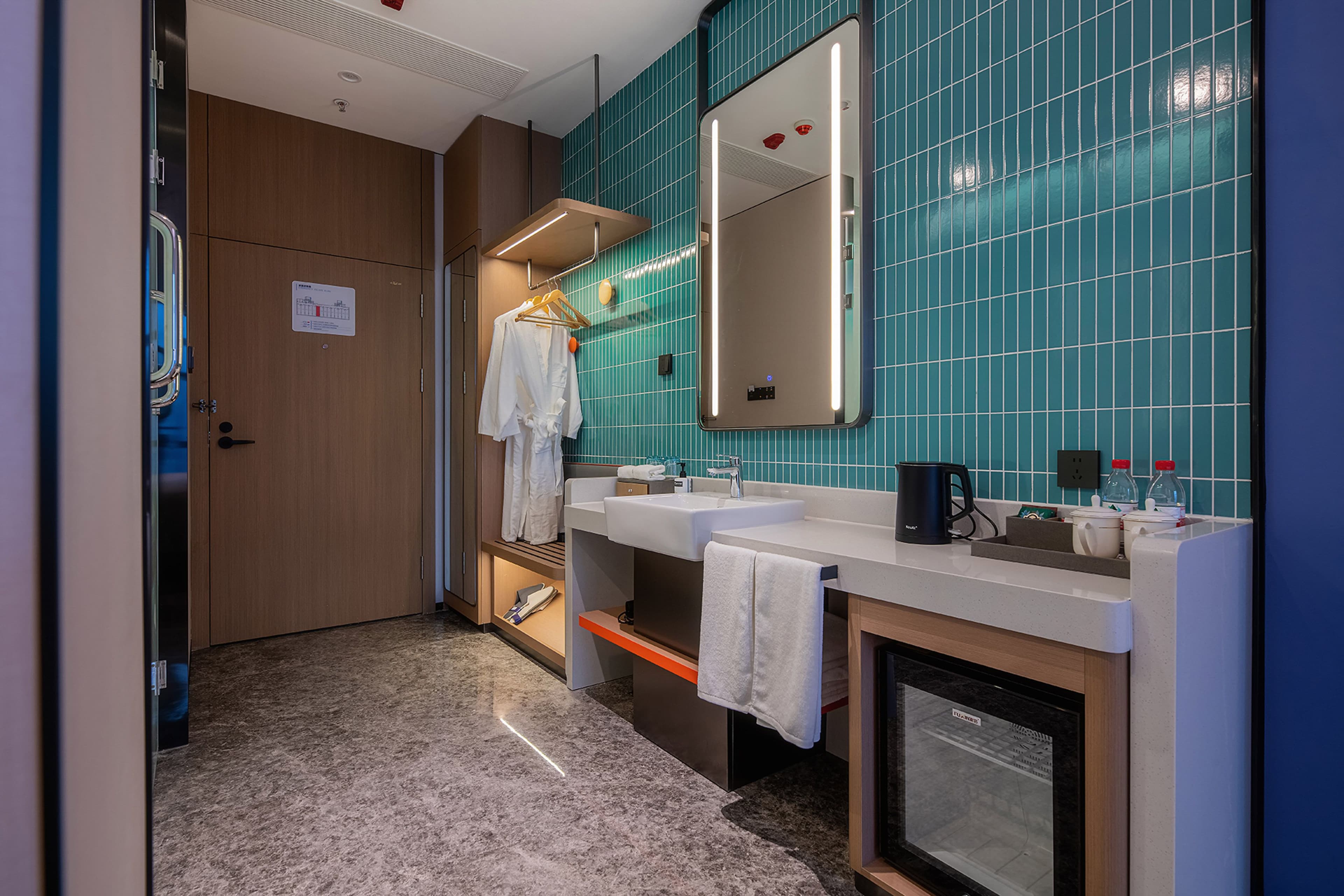 Holiday Inn Express Chongqing Nanbin Road — 17