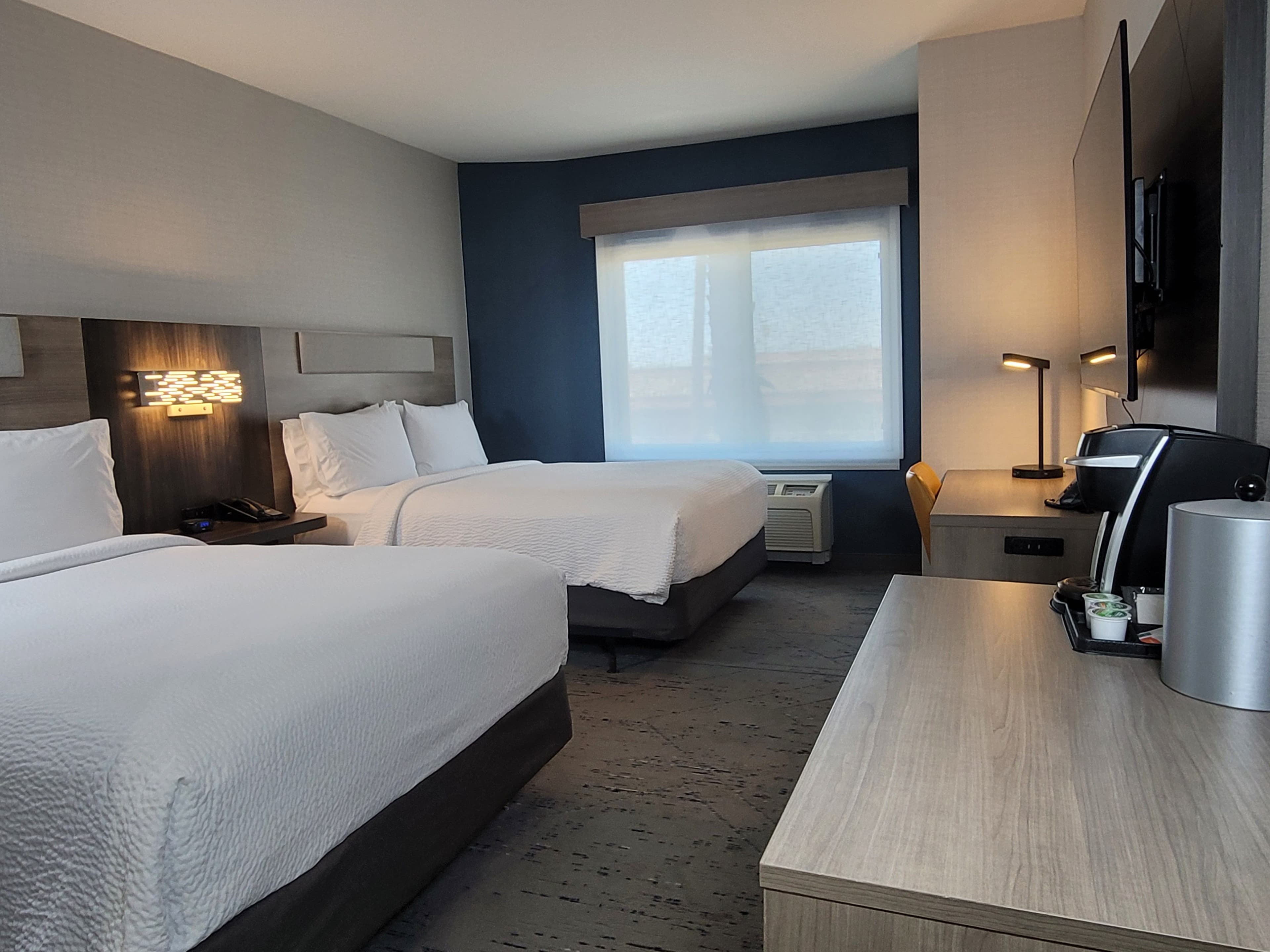 Holiday Inn Express San Diego South - Chula Vista — 14