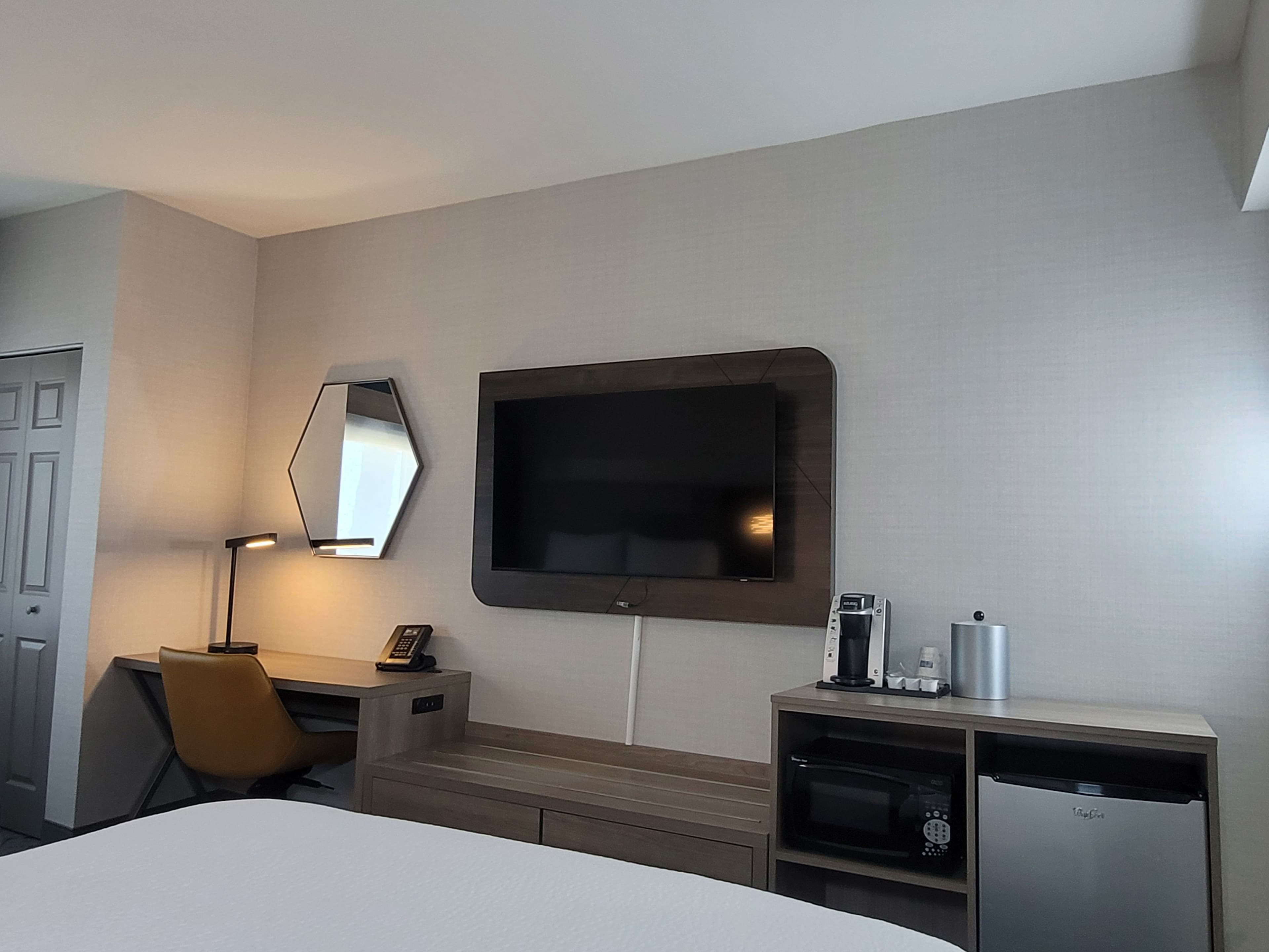 Holiday Inn Express San Diego South - Chula Vista — 16