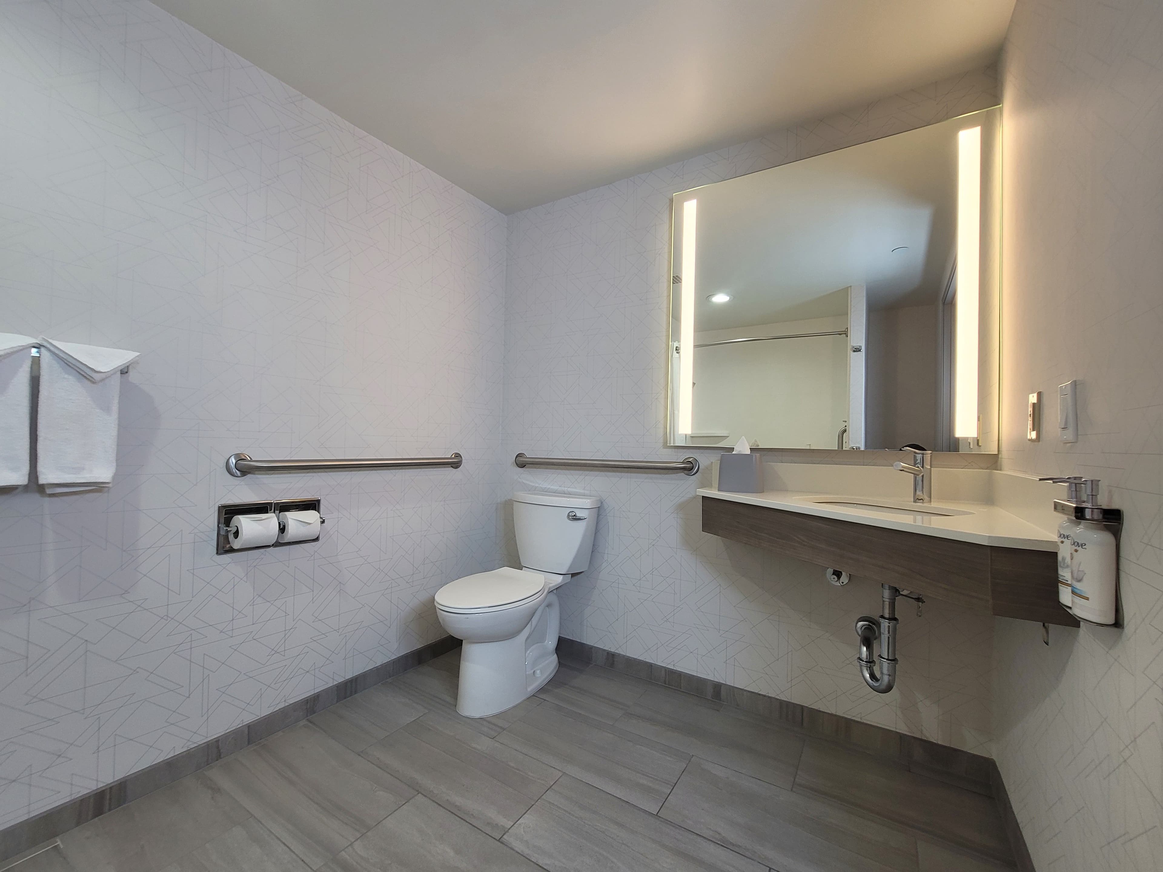 Holiday Inn Express San Diego South - Chula Vista — 18