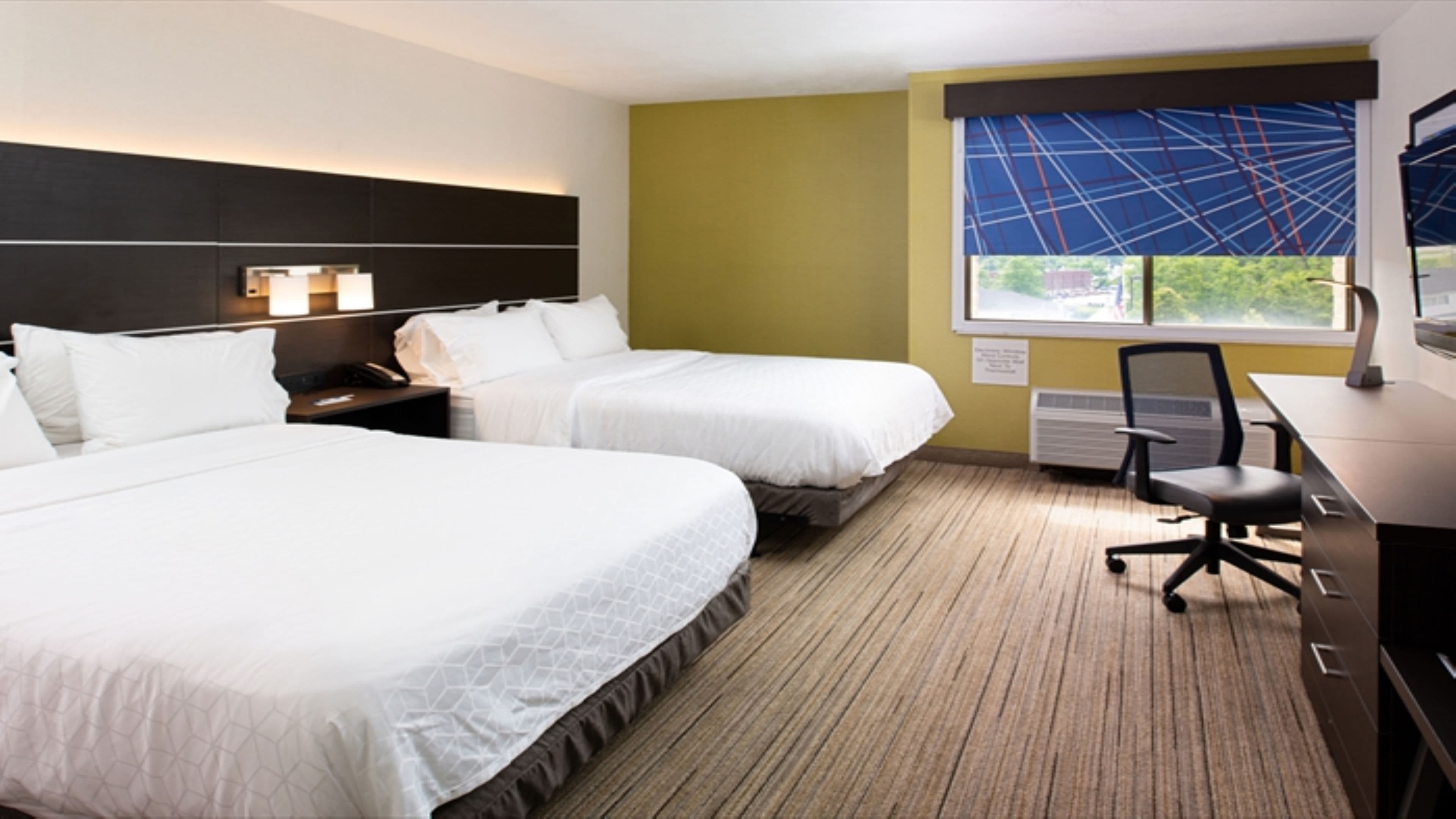 Holiday Inn Express Cincinnati West — 16