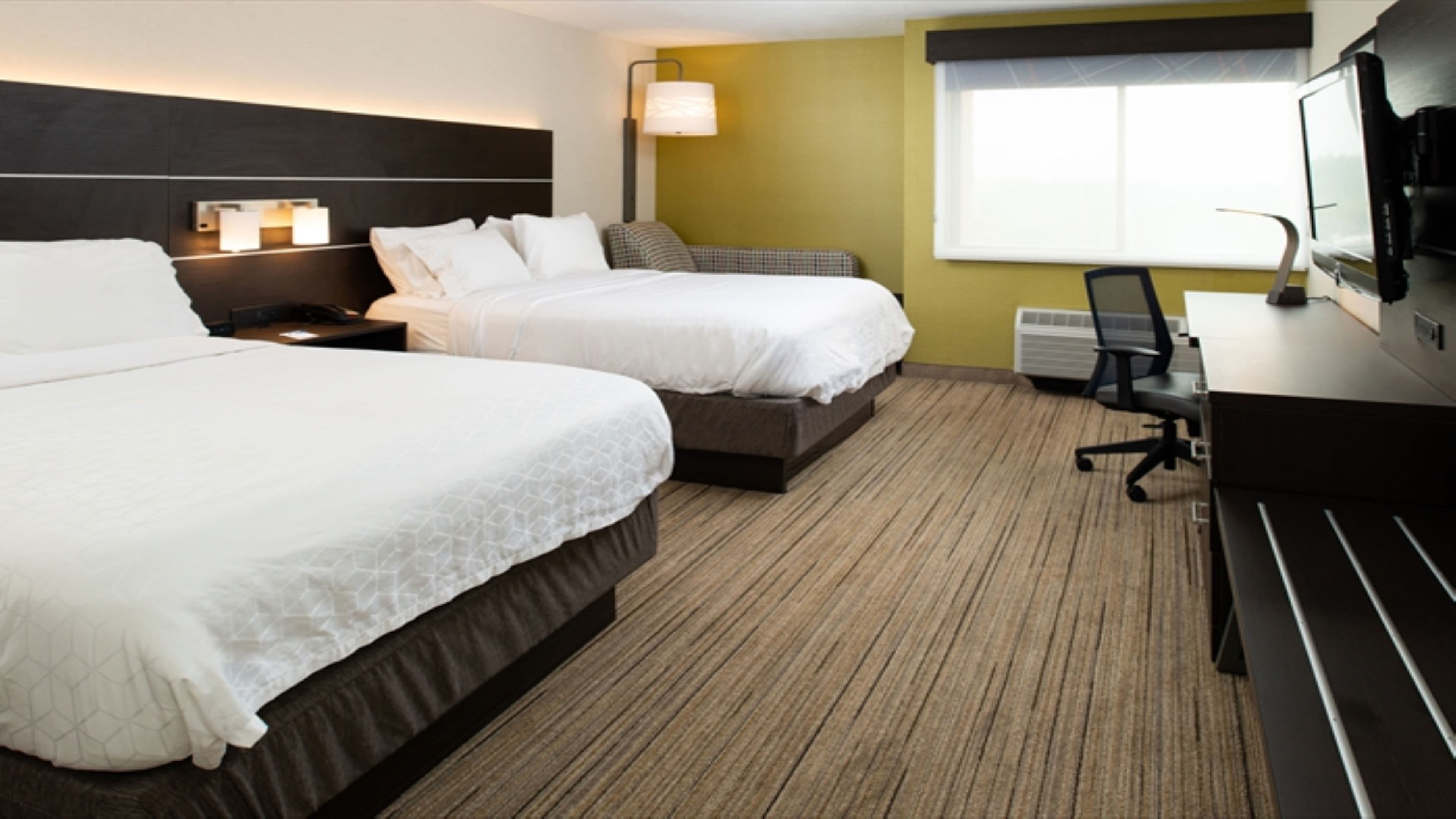 Holiday Inn Express Cincinnati West — 11