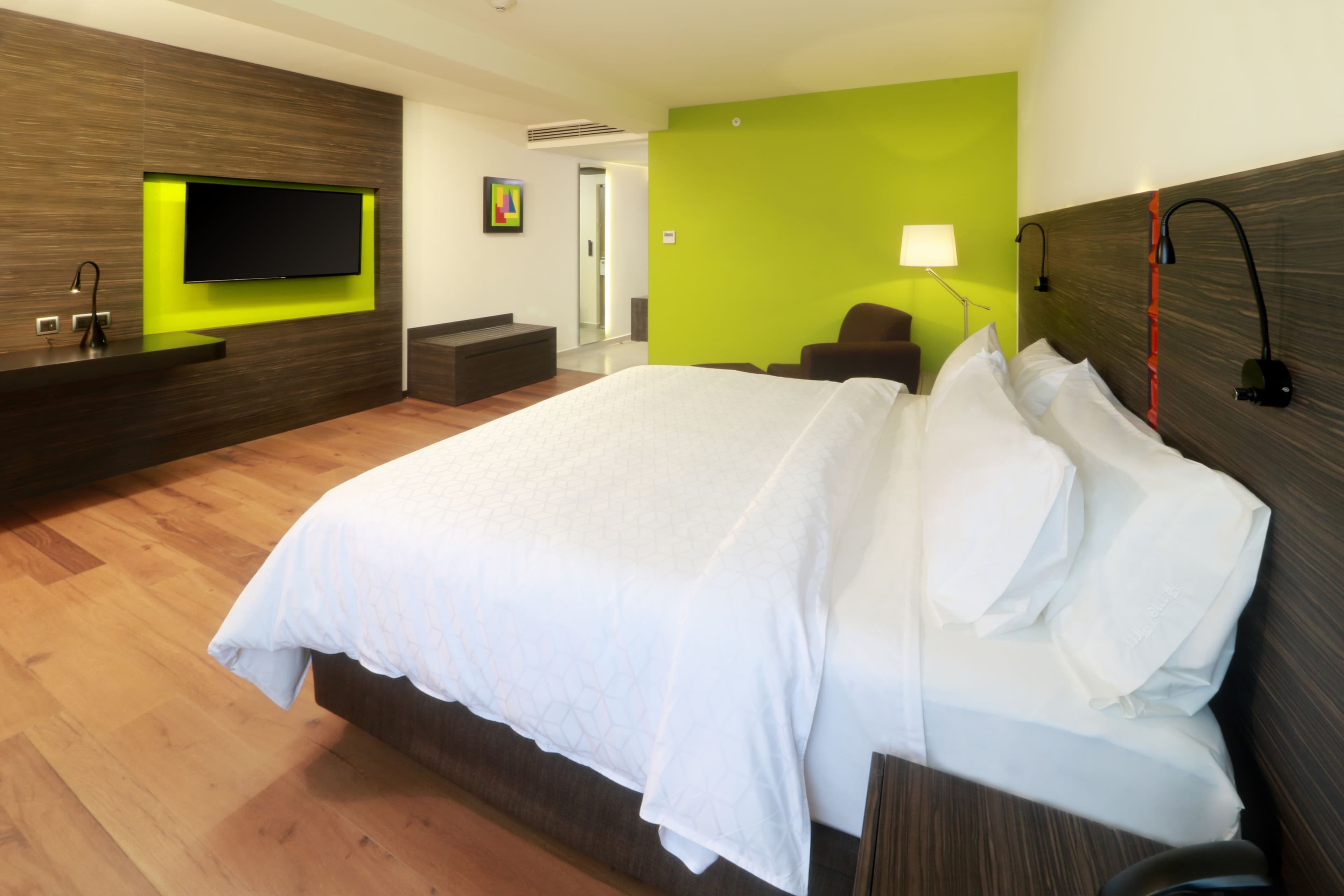 Holiday Inn Express Mexico Aeropuerto — 6