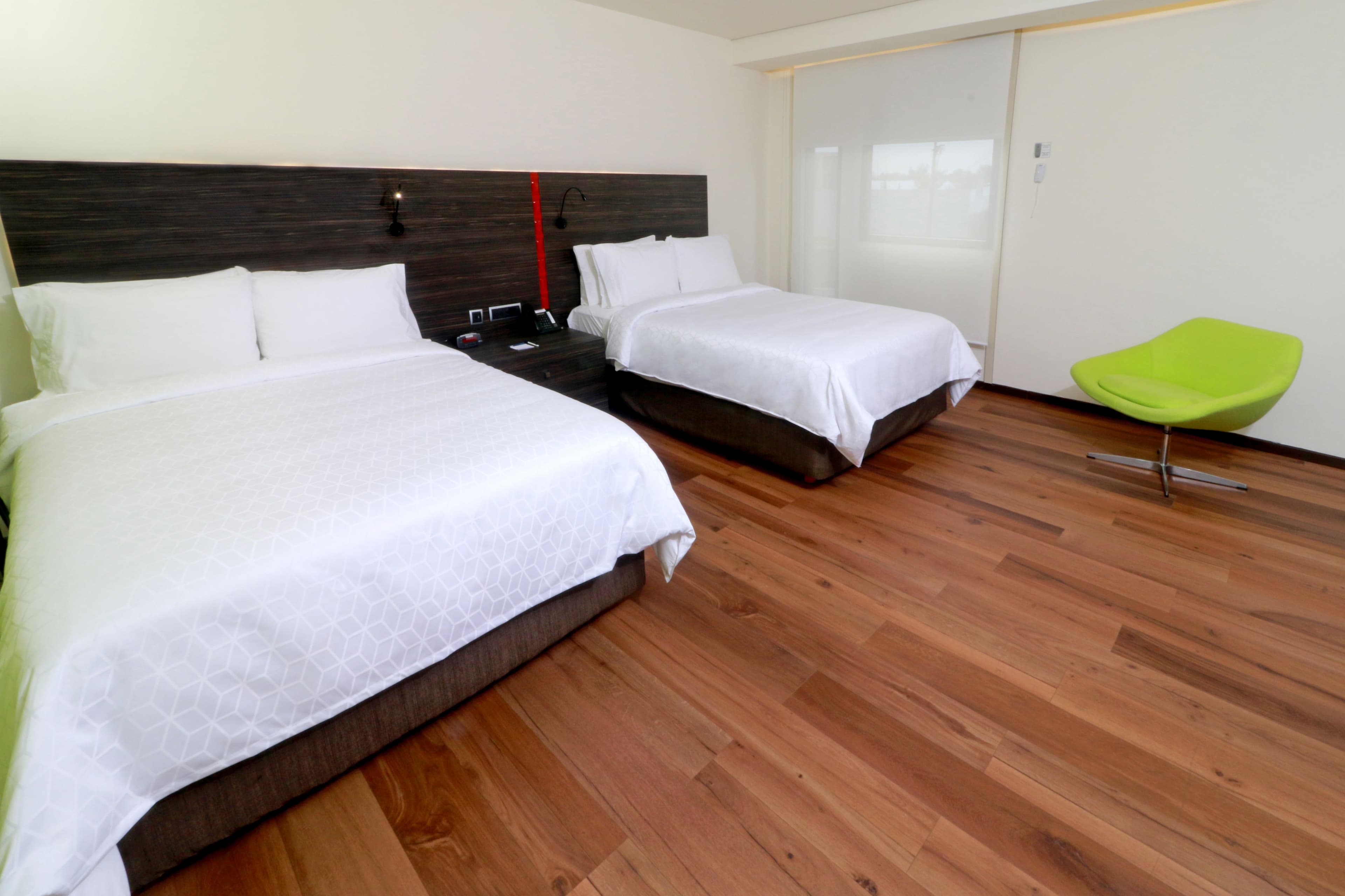 Holiday Inn Express Mexico Aeropuerto — 8