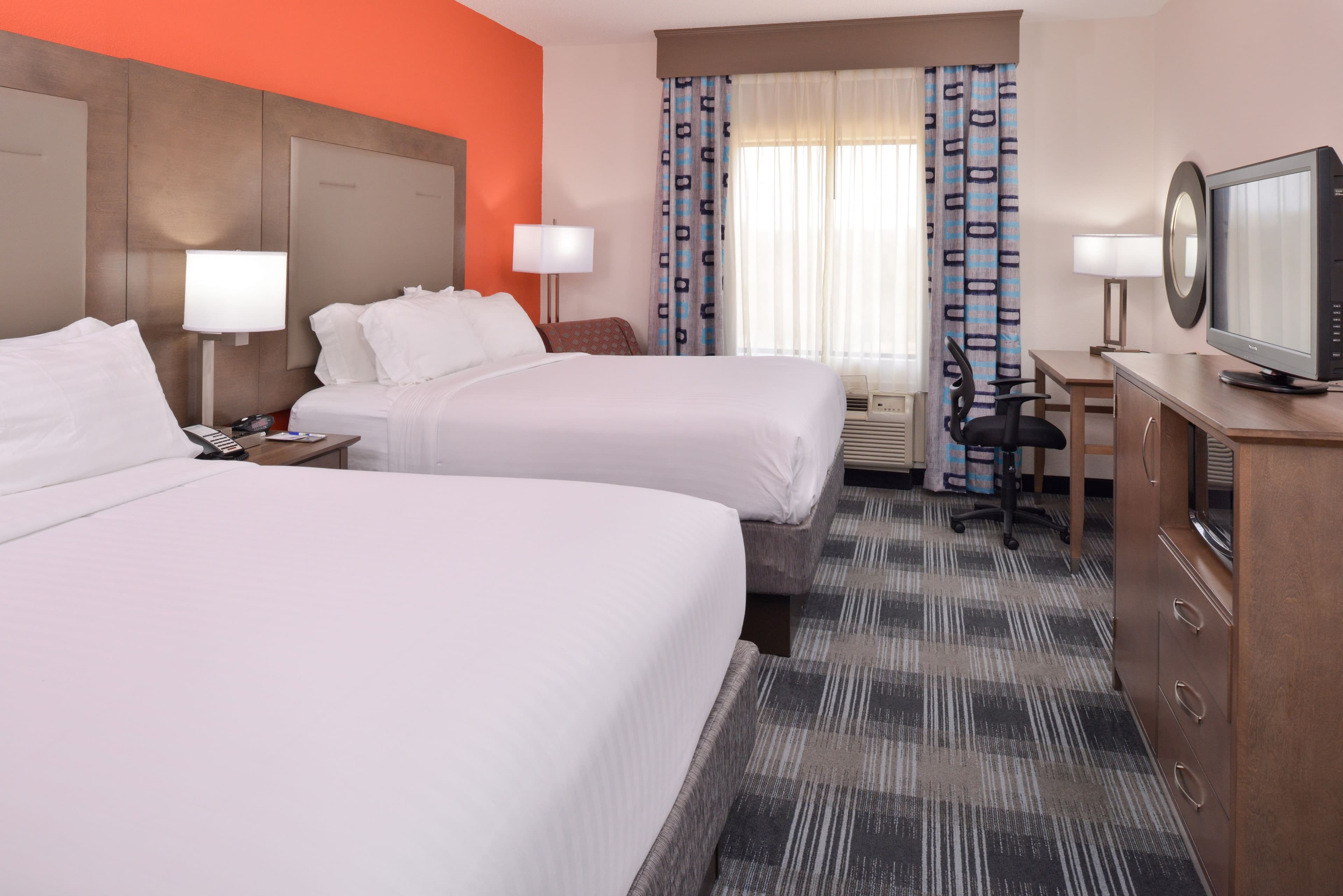 Holiday Inn Express Clanton — 17