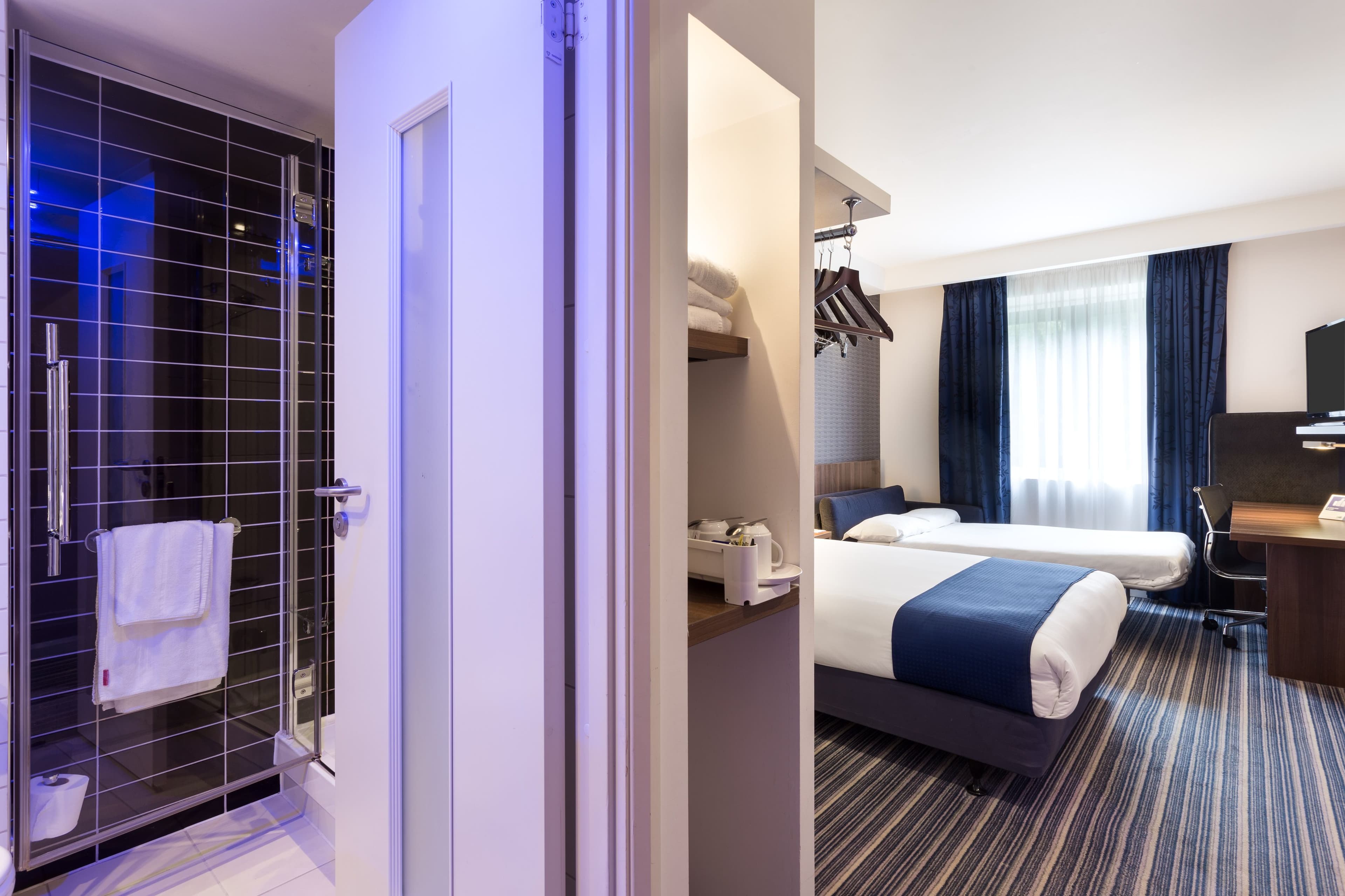 Holiday Inn Express Colchester — 6
