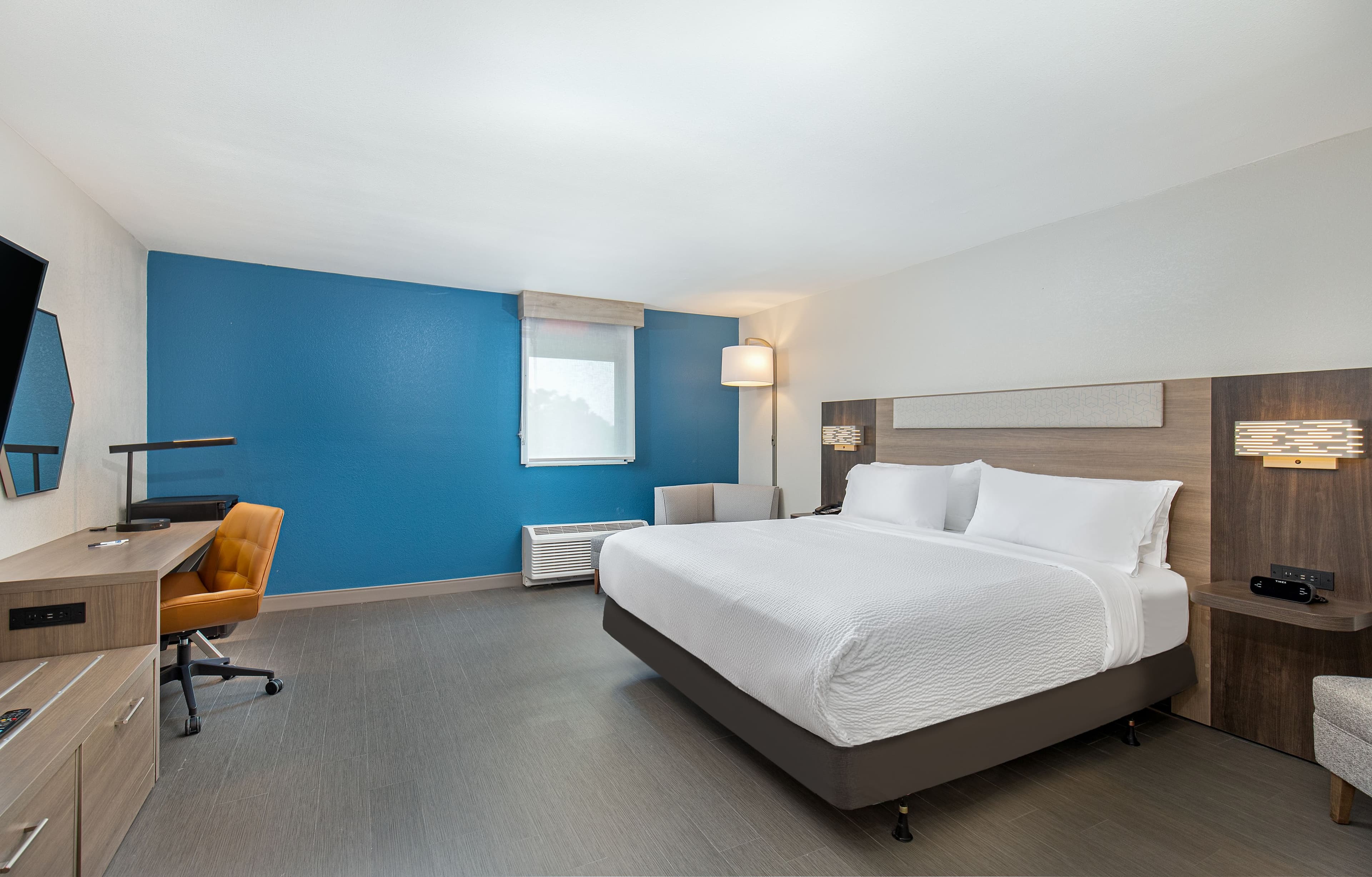 Holiday Inn Express Atlanta Airport - North — 27