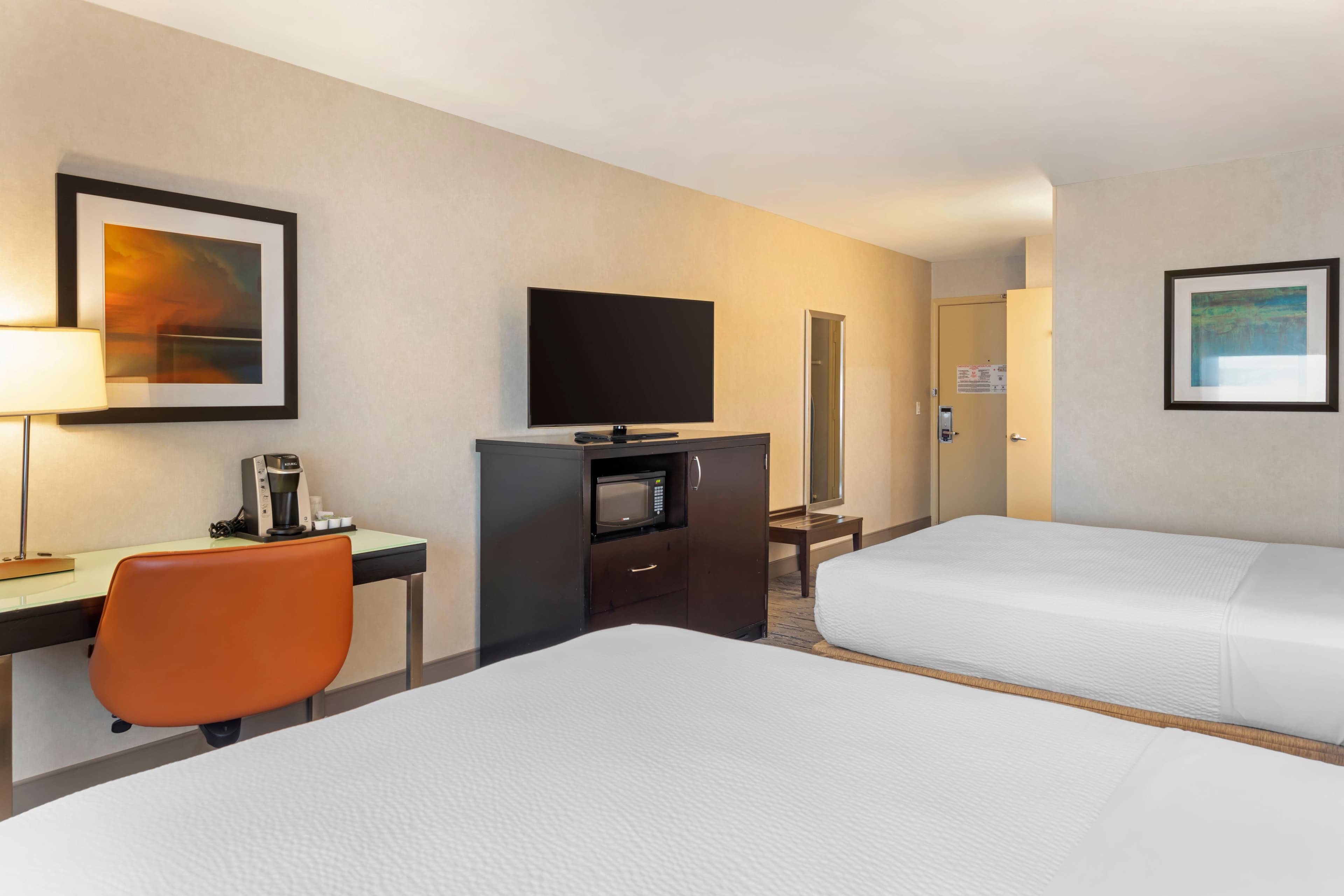 Holiday Inn Express San Bernardino - Colton — 21