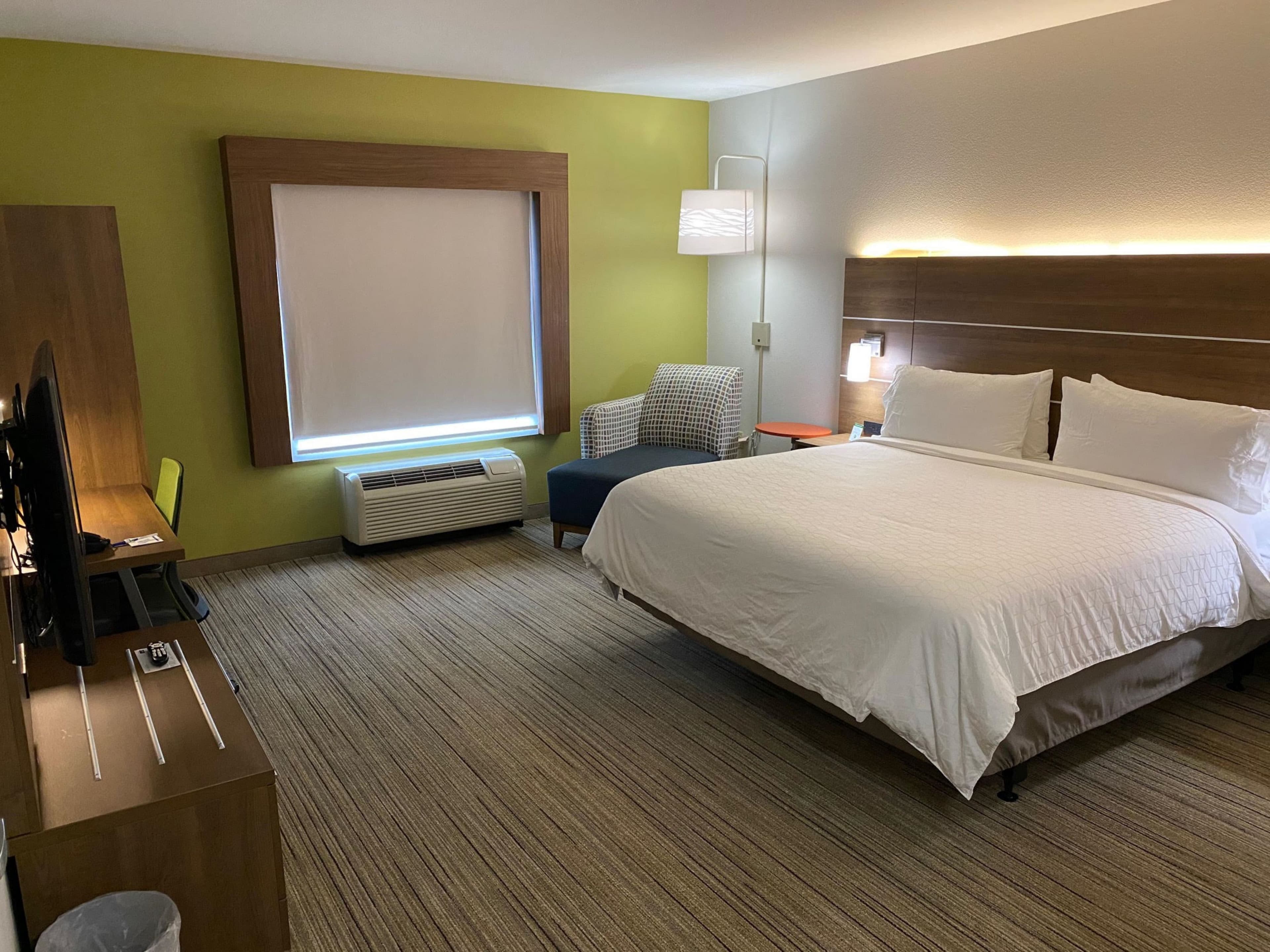 Holiday Inn Express Columbia — 13