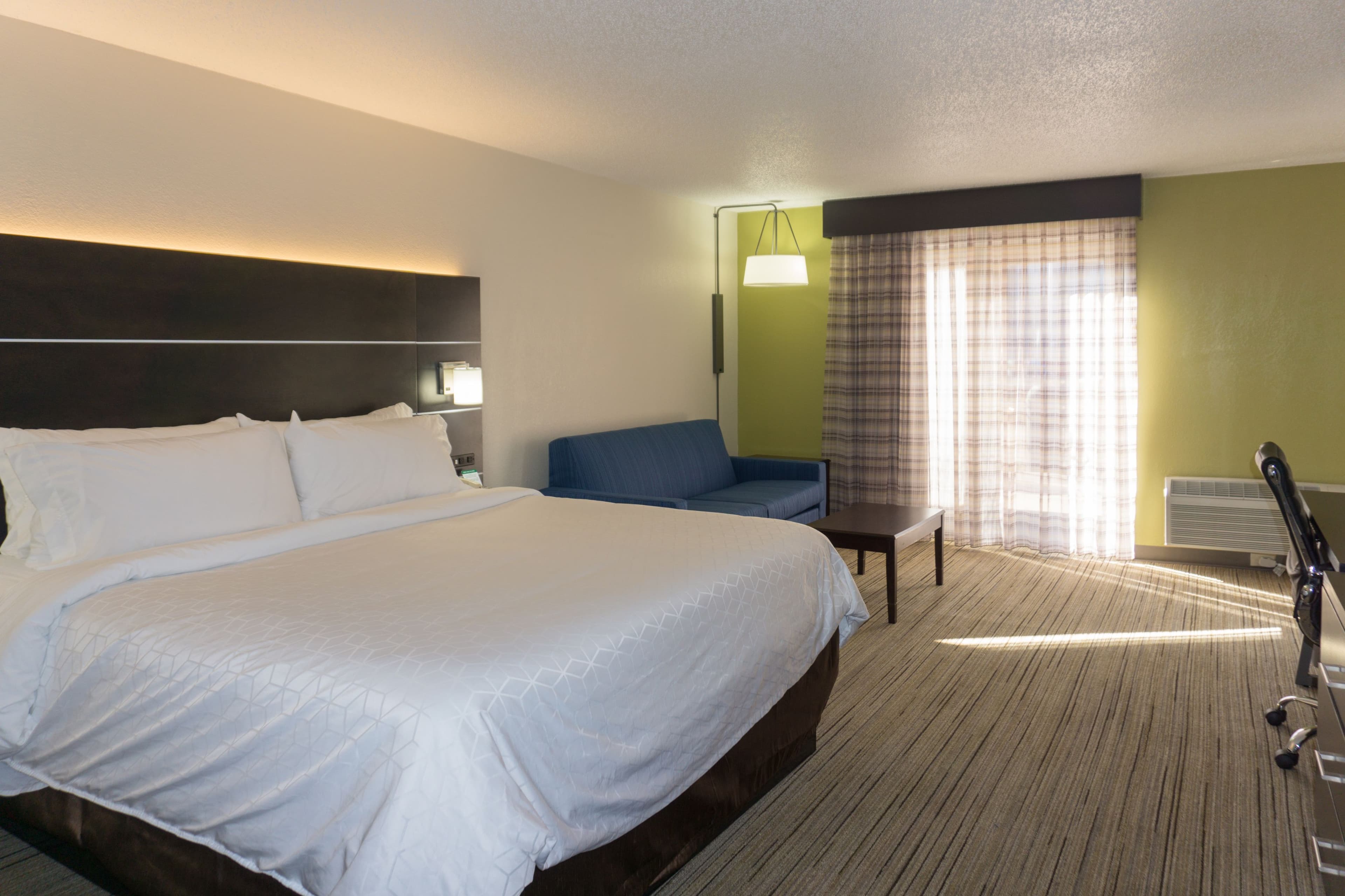 Holiday Inn Express Columbus Downtown — 8