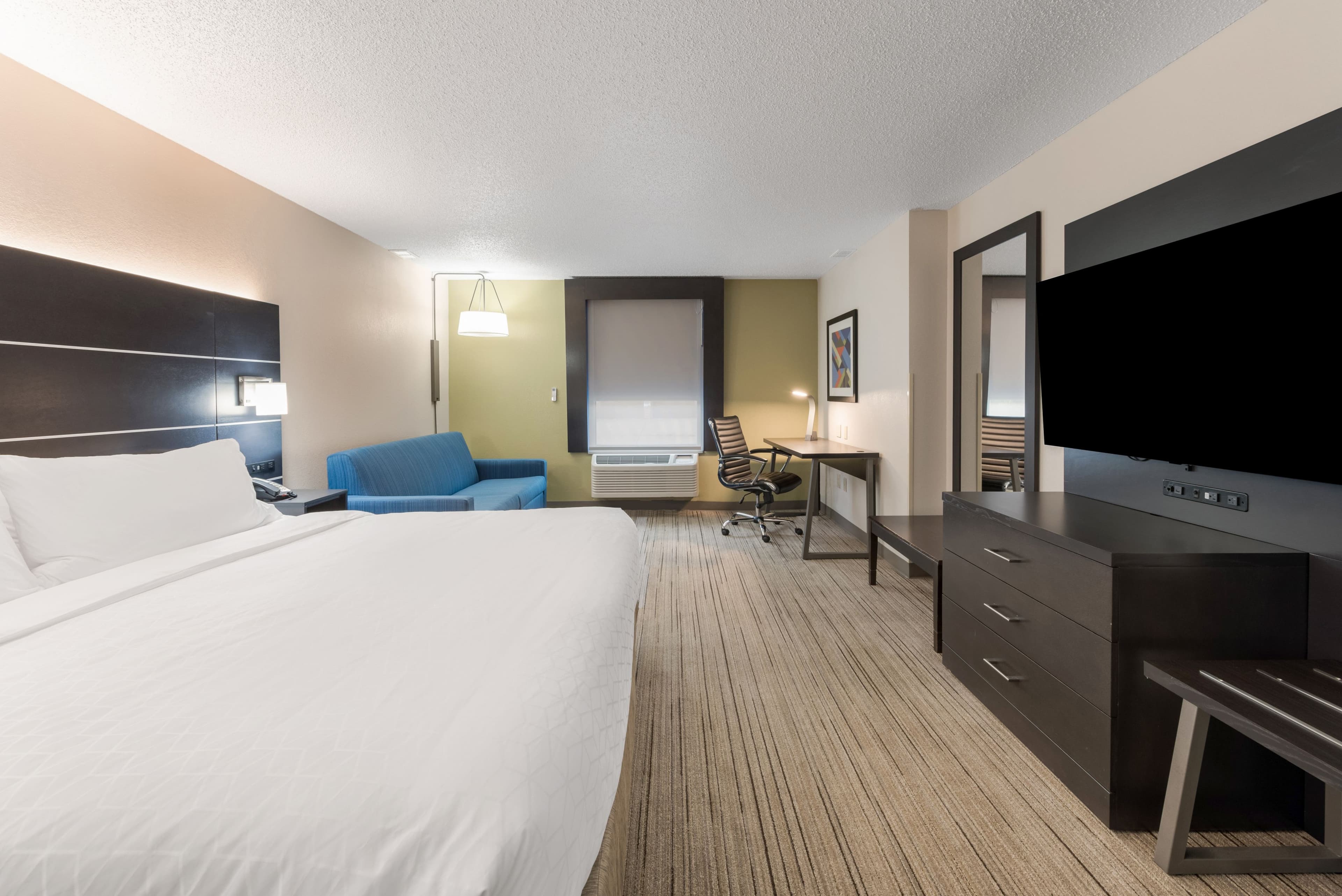 Holiday Inn Express Columbus Downtown — 10