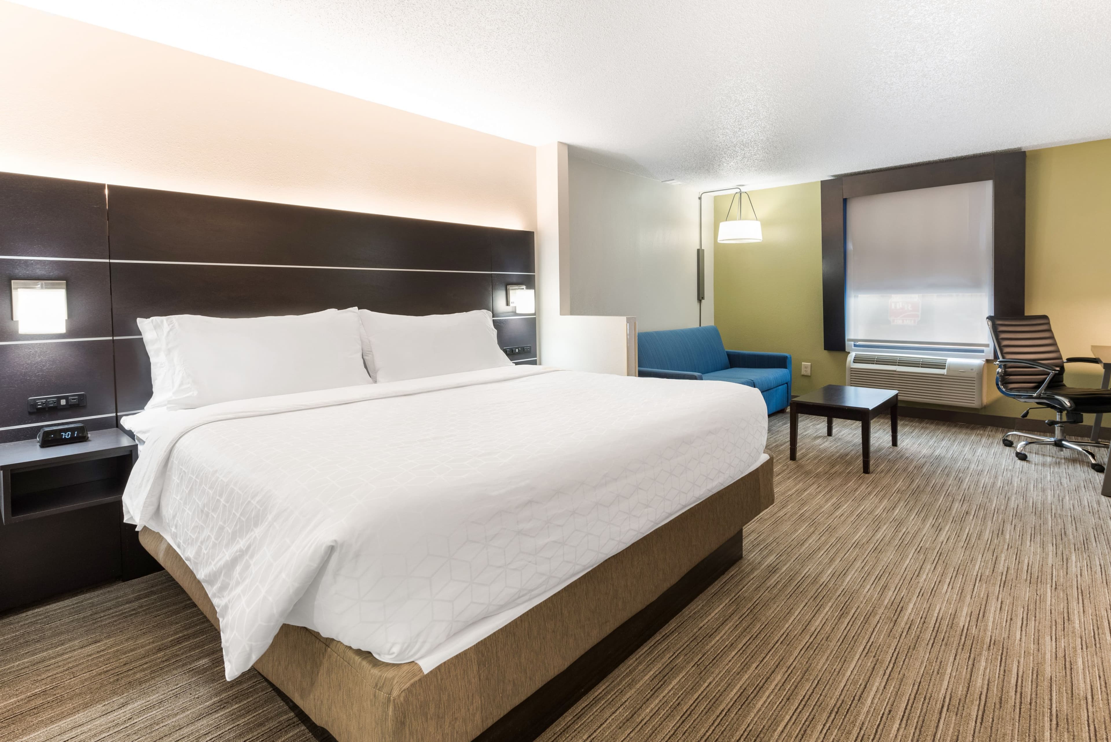 Holiday Inn Express Columbus Downtown — 6