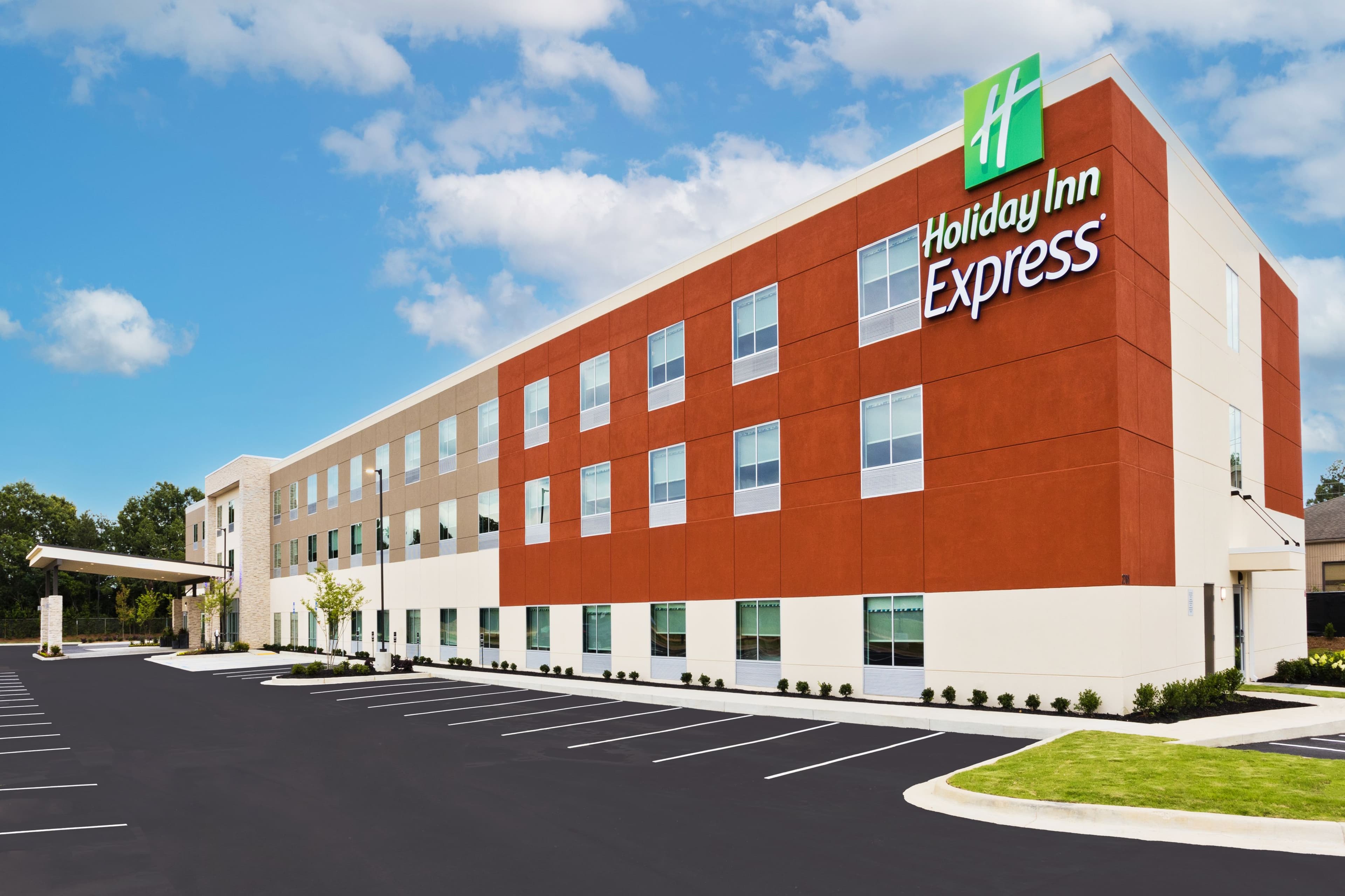 Holiday Inn Express Columbus - Fort Benning Area - Image 1
