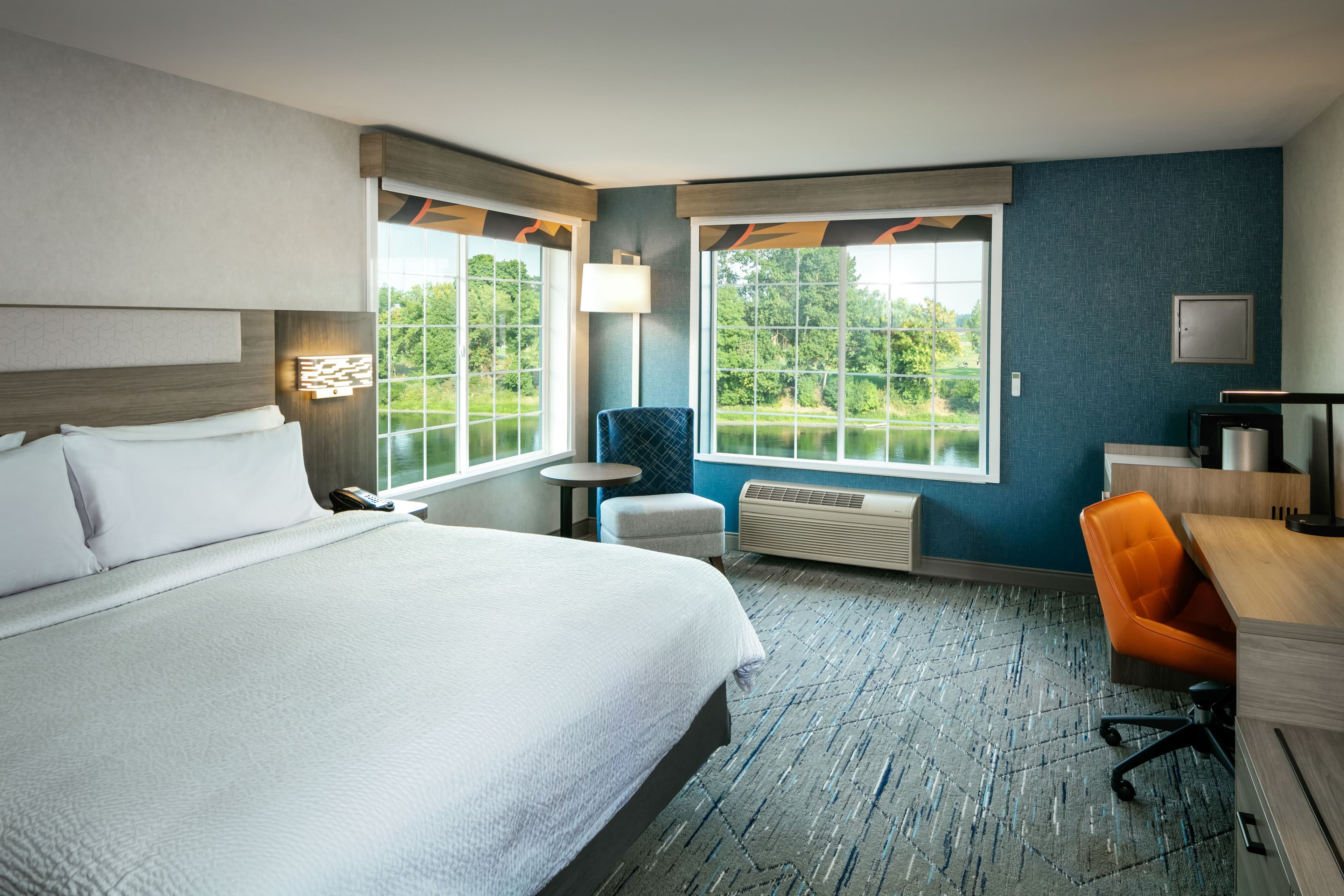 Holiday Inn Express Corvallis-On The River - Image 4