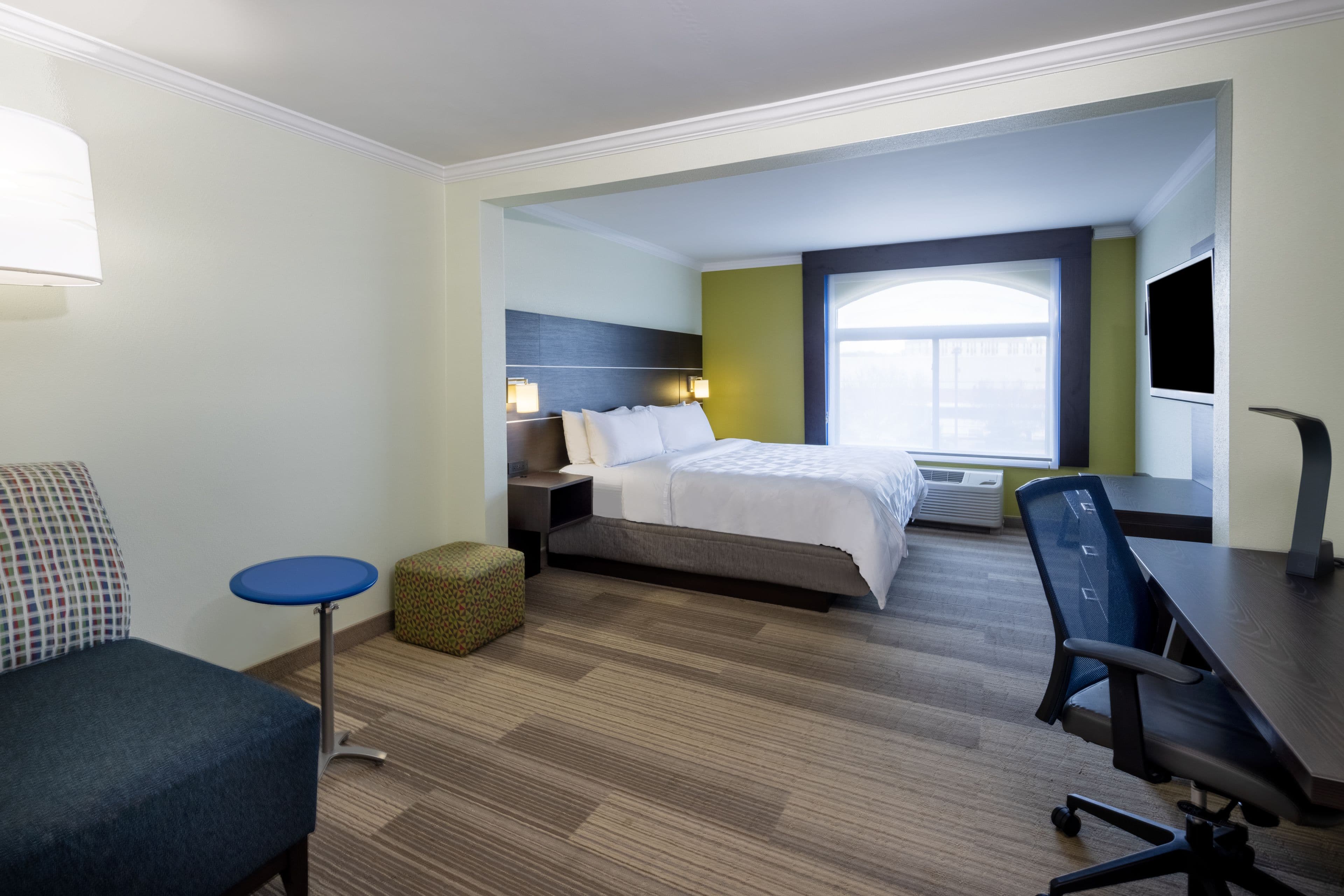 Holiday Inn Express Coventry S - West Warwick Area — 11