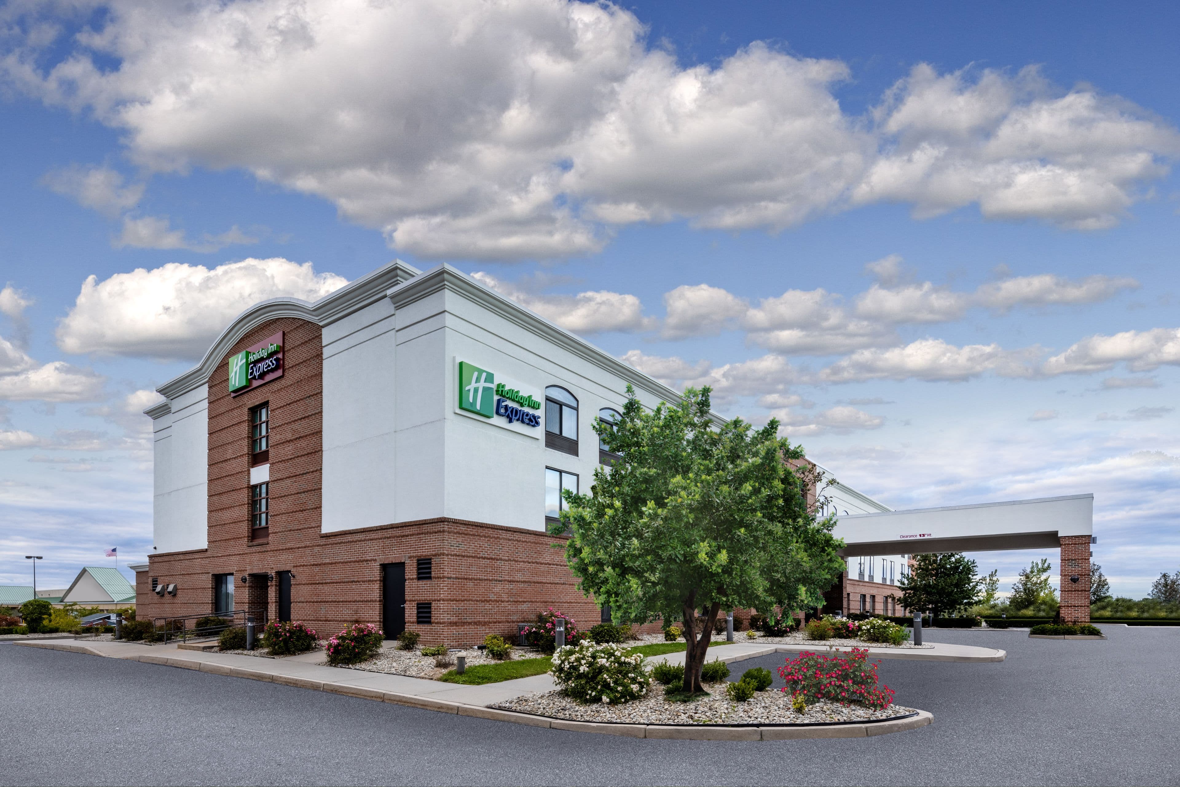Holiday Inn Express Coventry S - West Warwick Area - Image 1