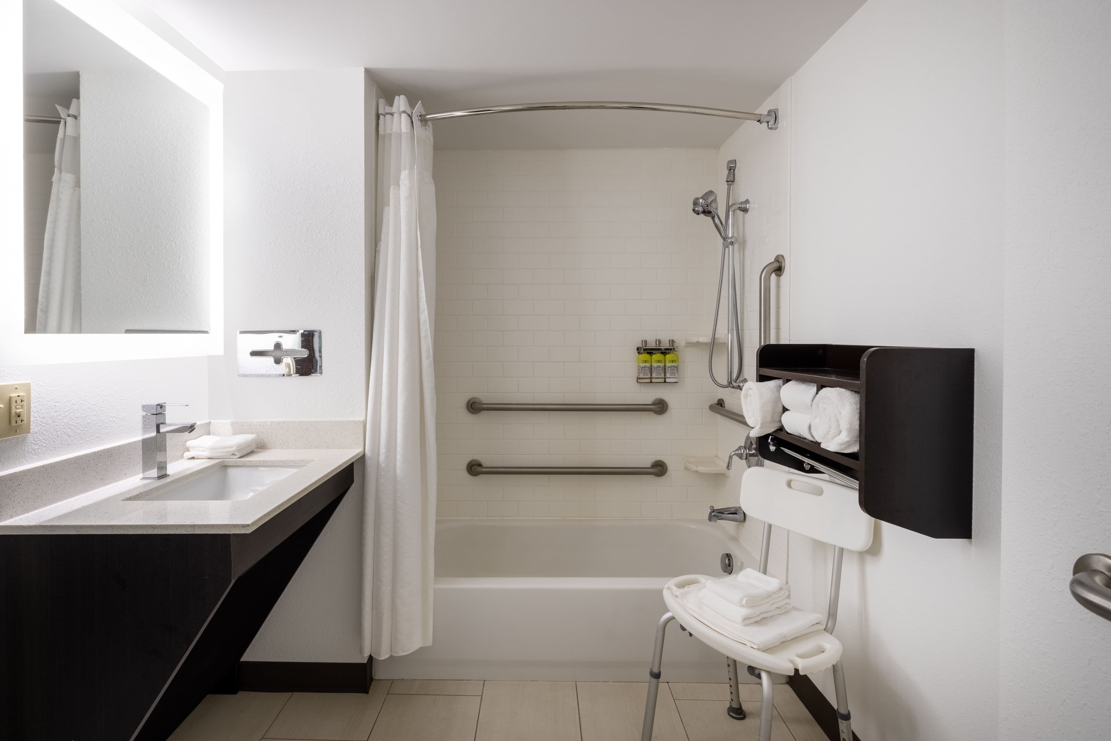 Holiday Inn Express Coventry S - West Warwick Area — 16