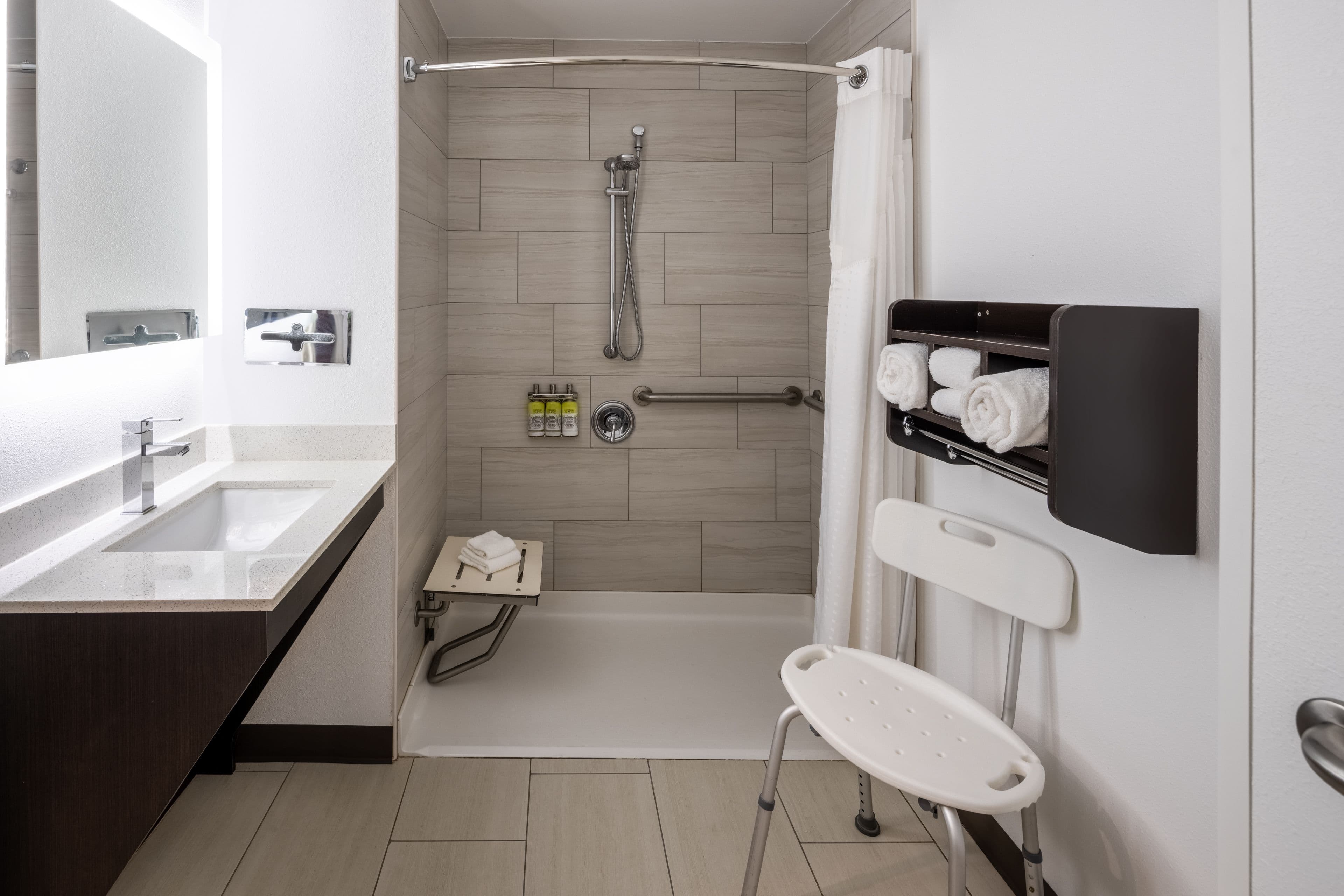 Holiday Inn Express Coventry S - West Warwick Area — 15