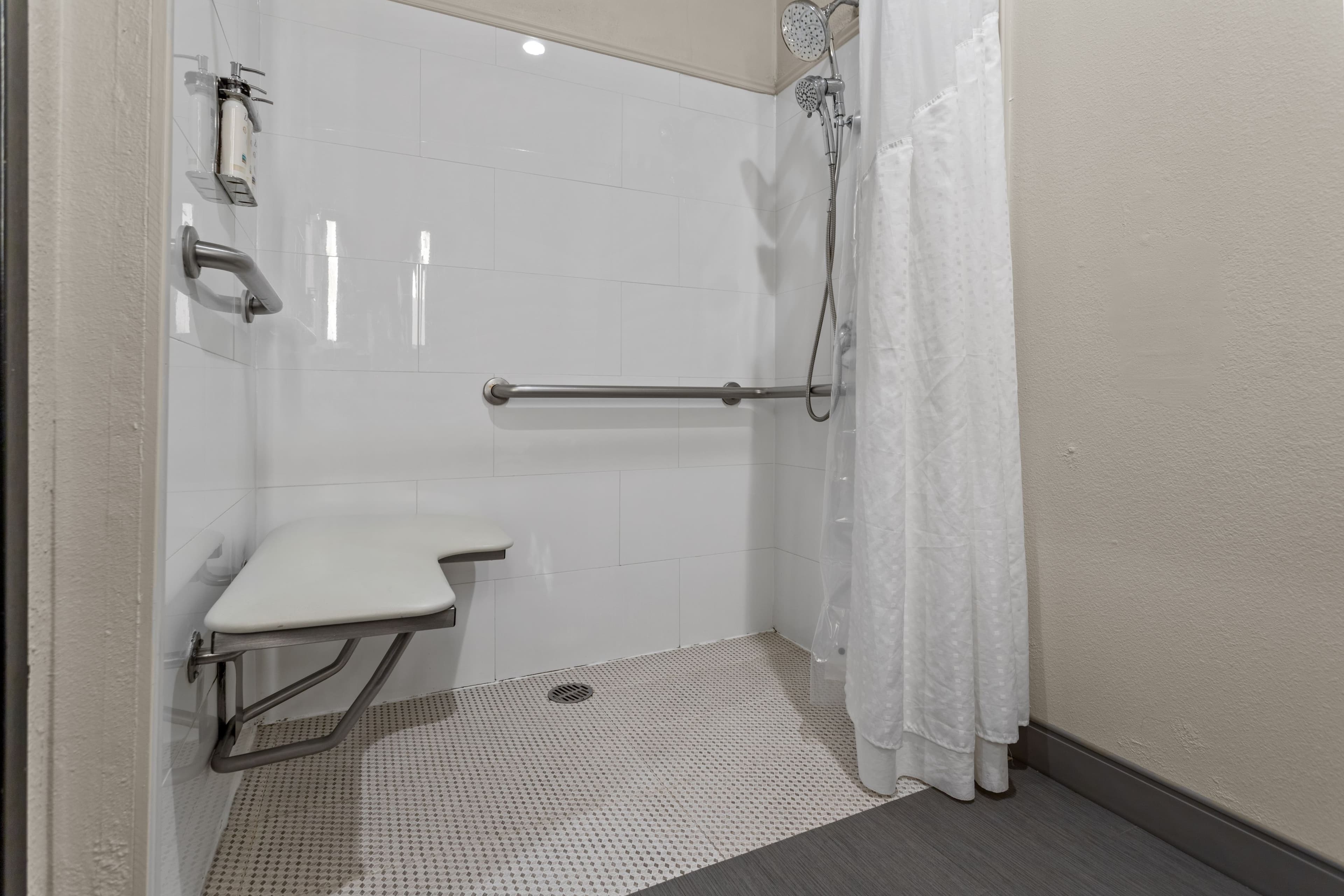 Holiday Inn Express Crockett — 9
