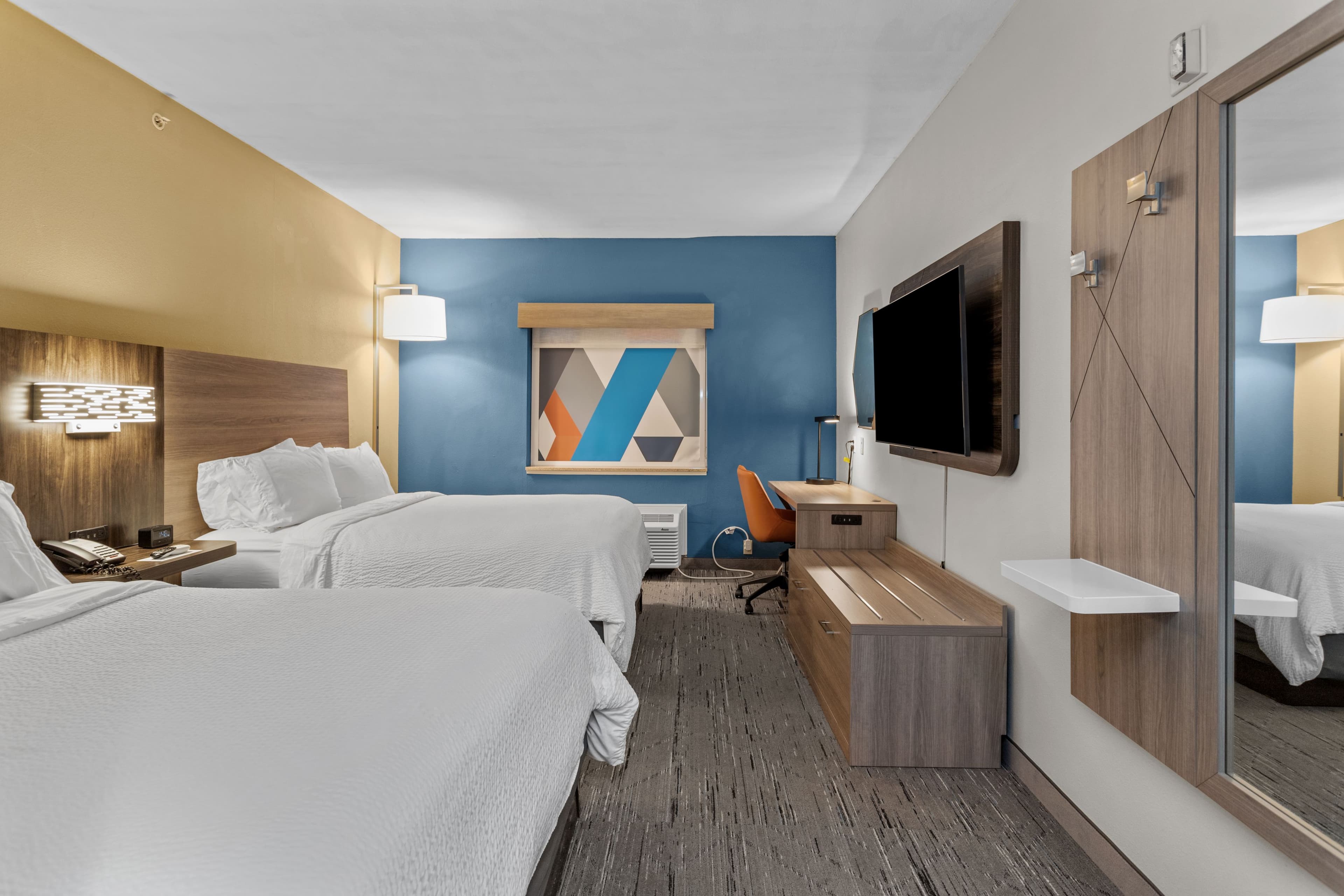 Holiday Inn Express Crockett — 16