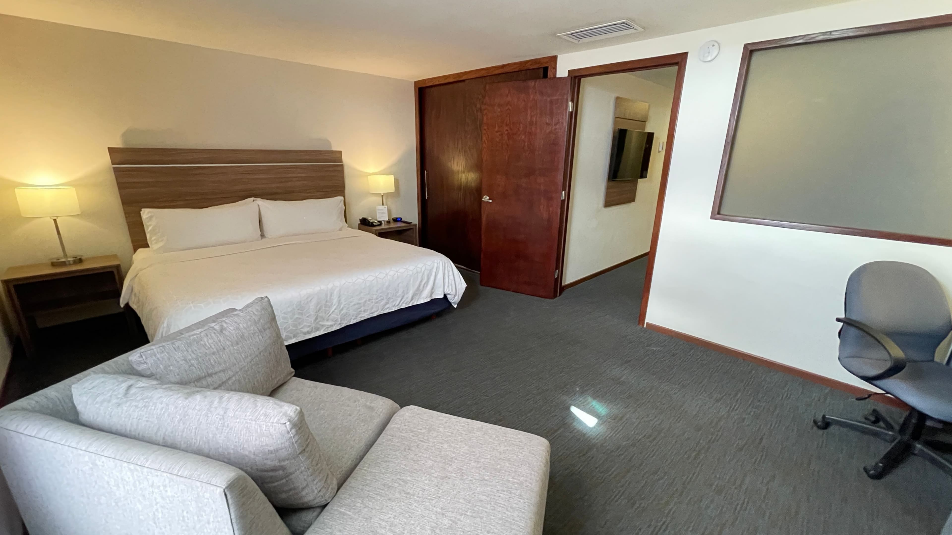 1 King 1 Bedroom Suite - Image 2