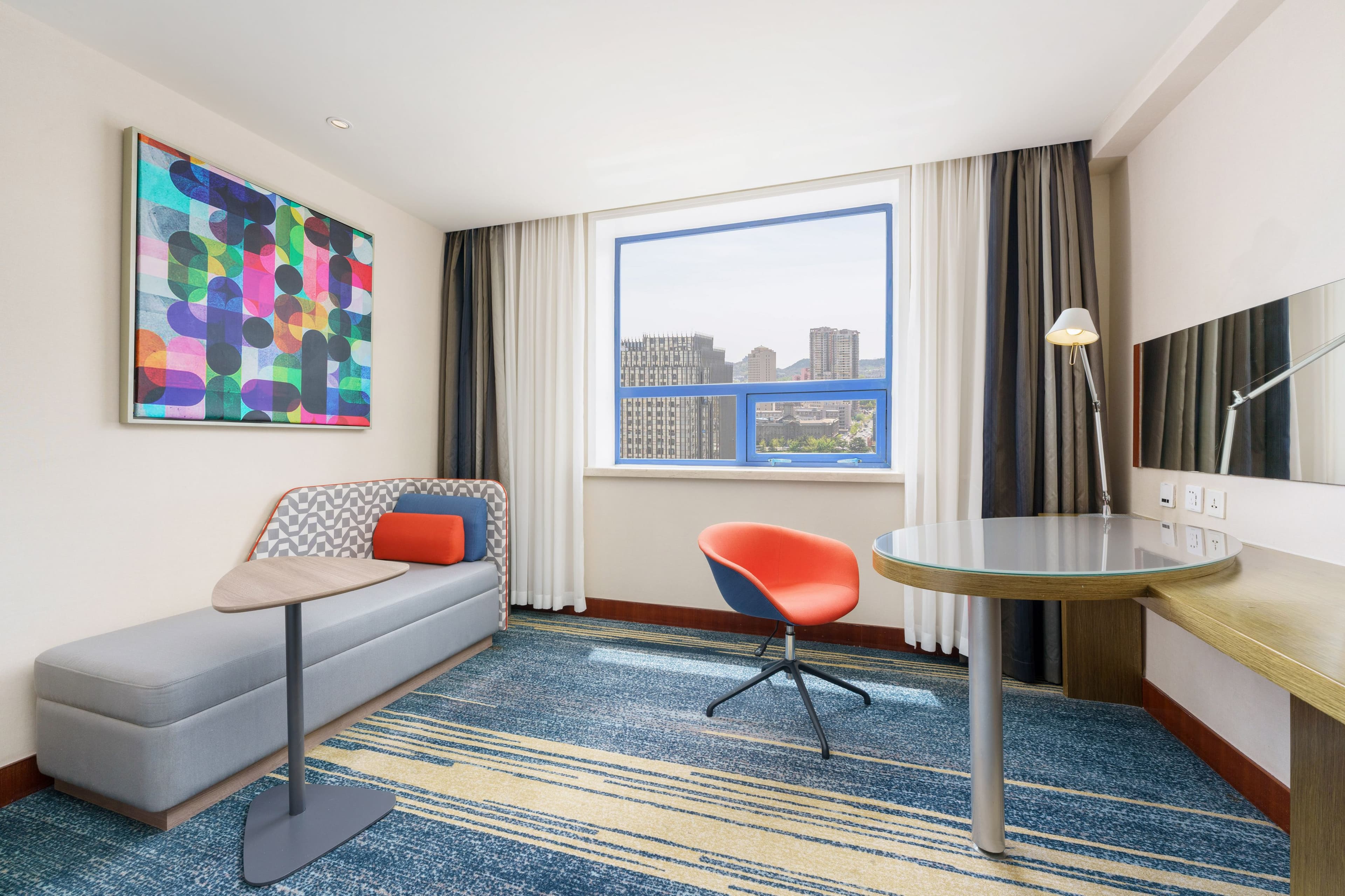 Holiday Inn Express Dalian City Center - Image 2