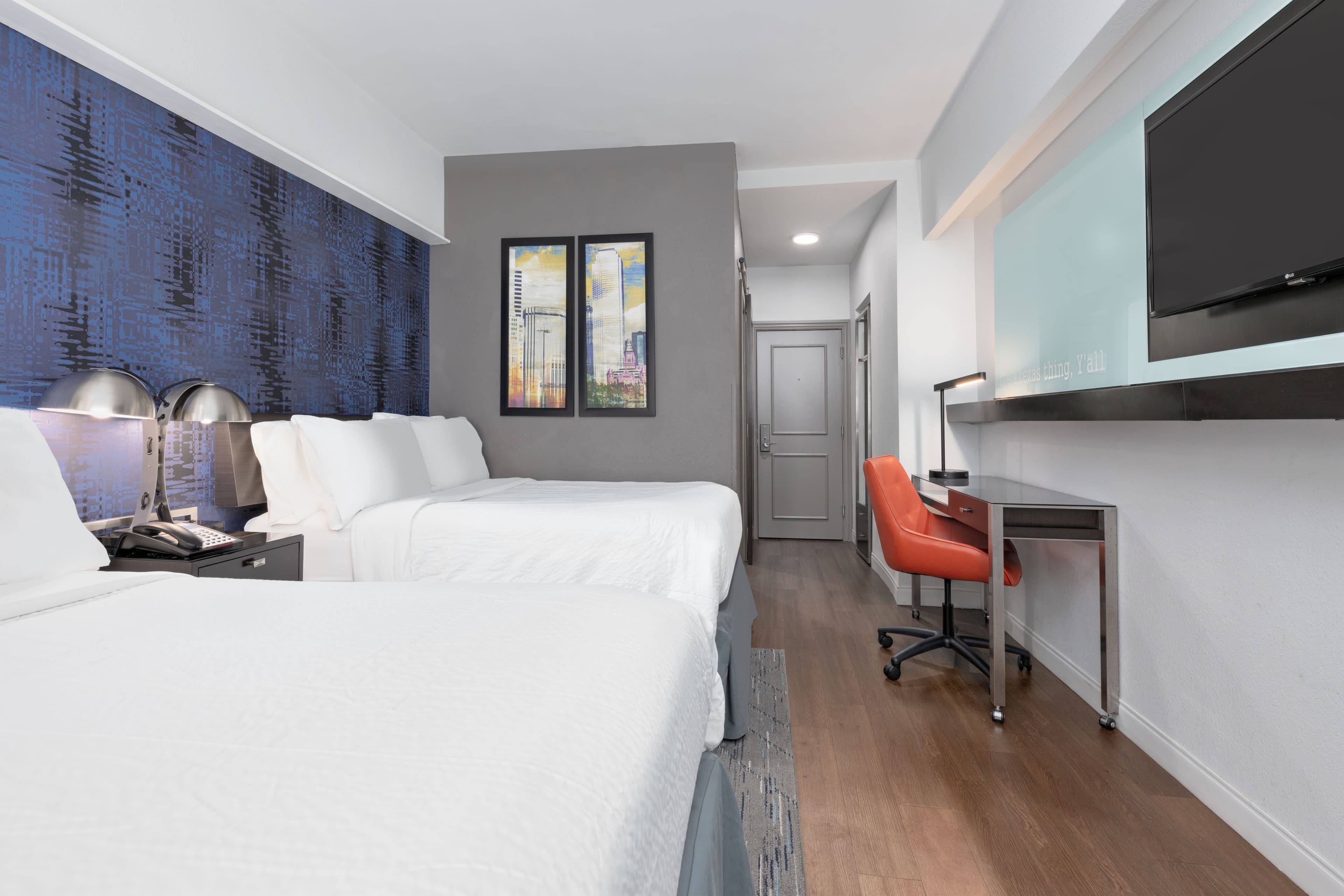 Holiday Inn Express Dallas Downtown — 20