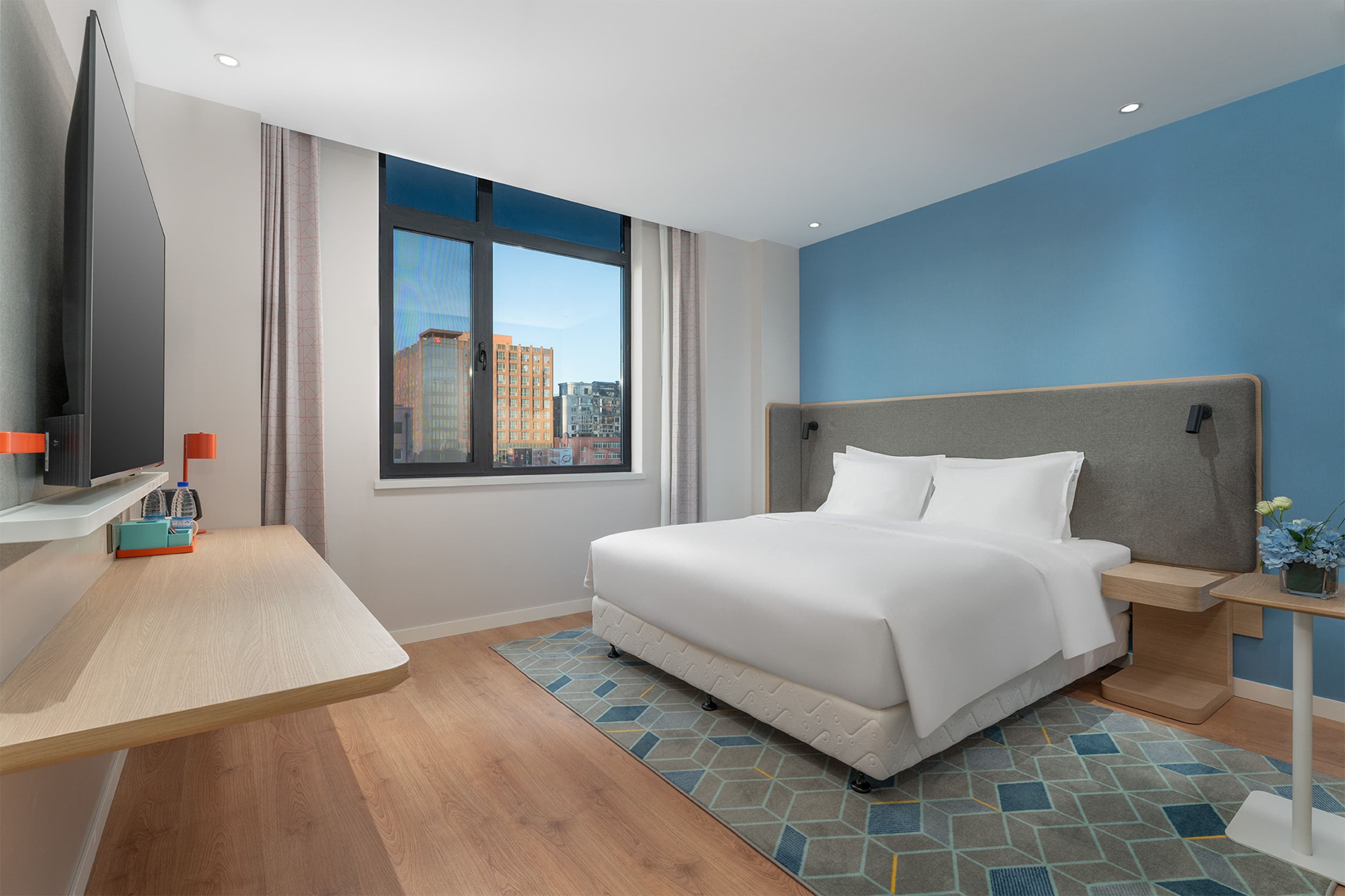 Holiday Inn Express Dandong City Center - Image 3