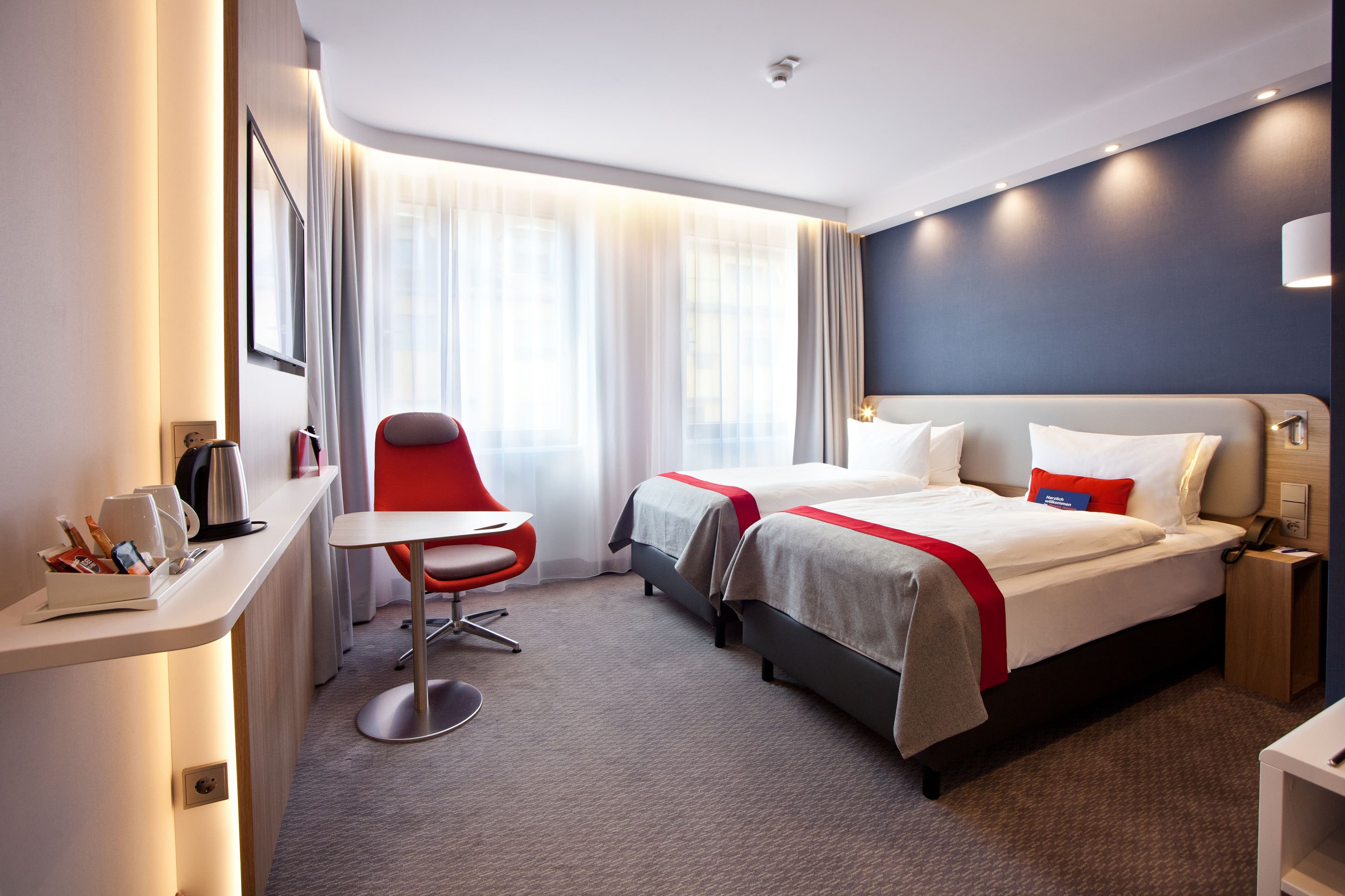 Holiday Inn Express Darmstadt — 8