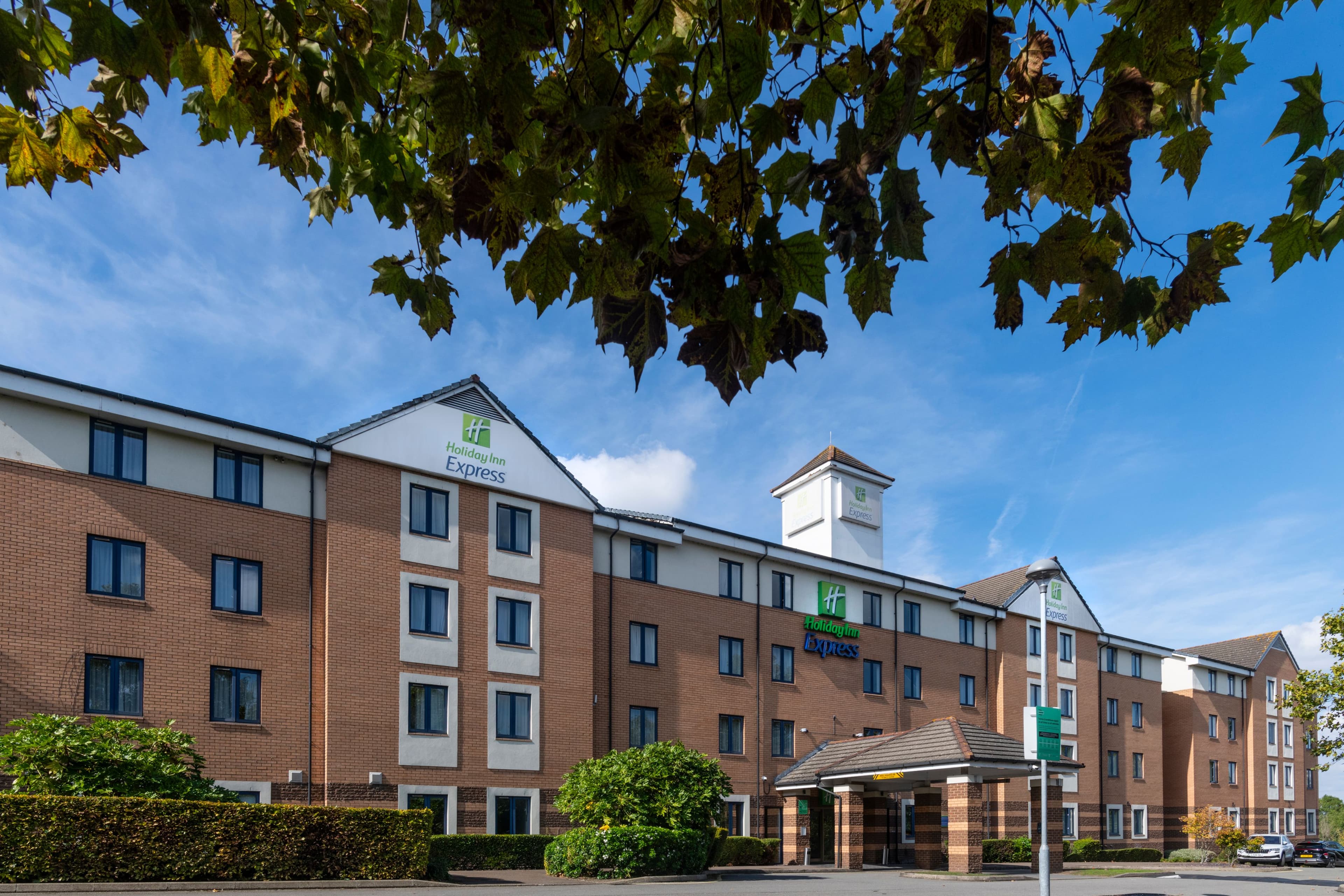 Holiday Inn Express London - Dartford - Image 1