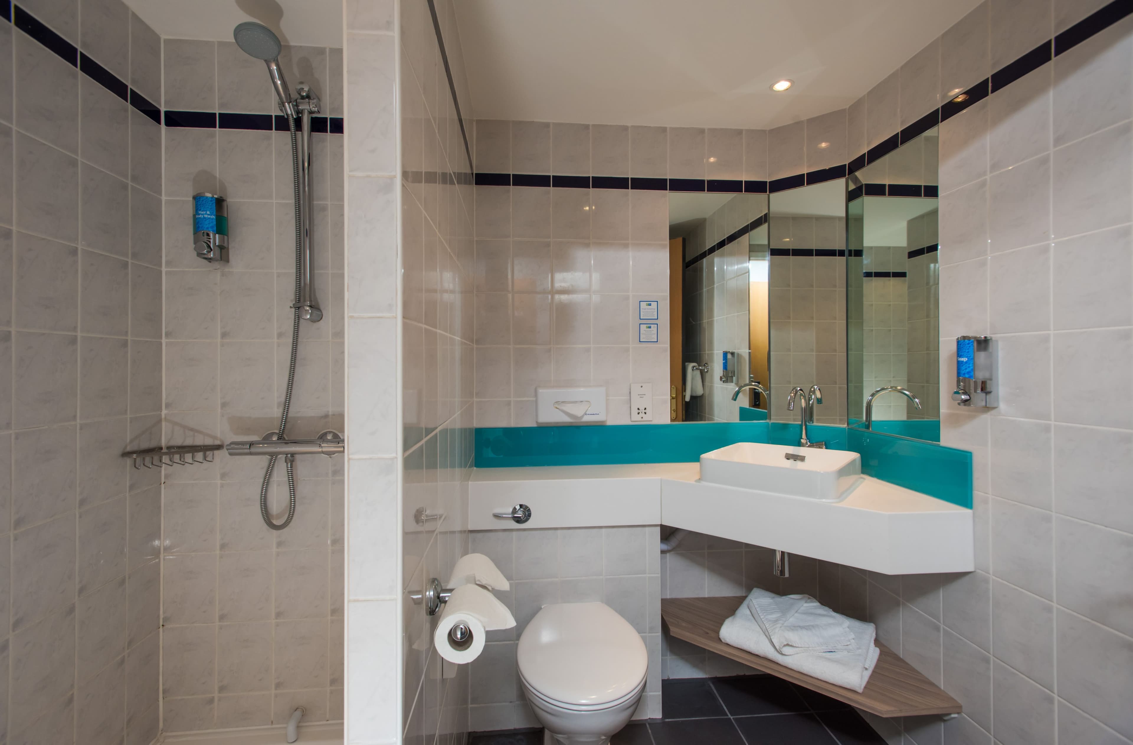 Holiday Inn Express London - Dartford - Image 3