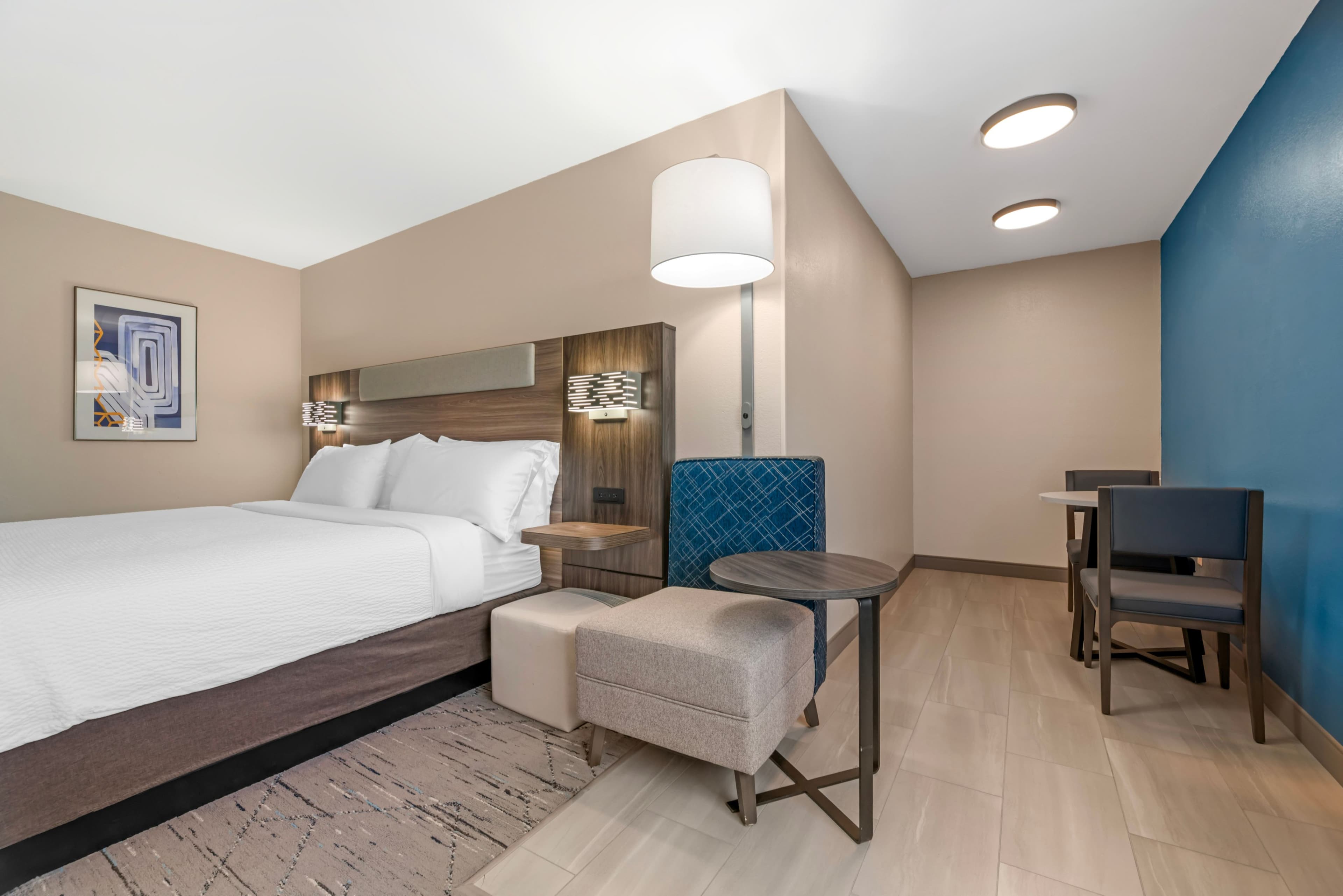 Holiday Inn Express Deforest (Madison Area) — 9