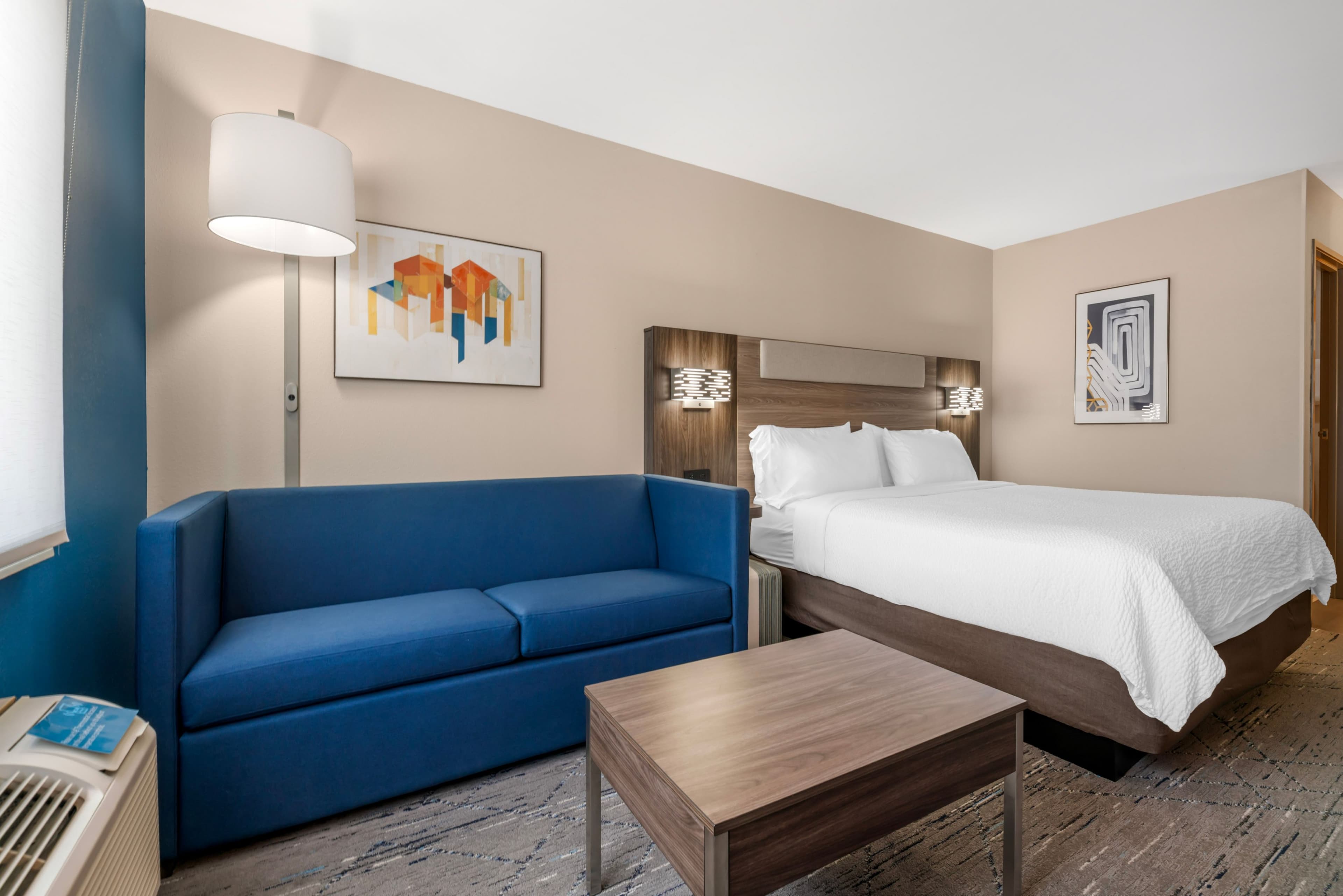 Holiday Inn Express Deforest (Madison Area) — 15