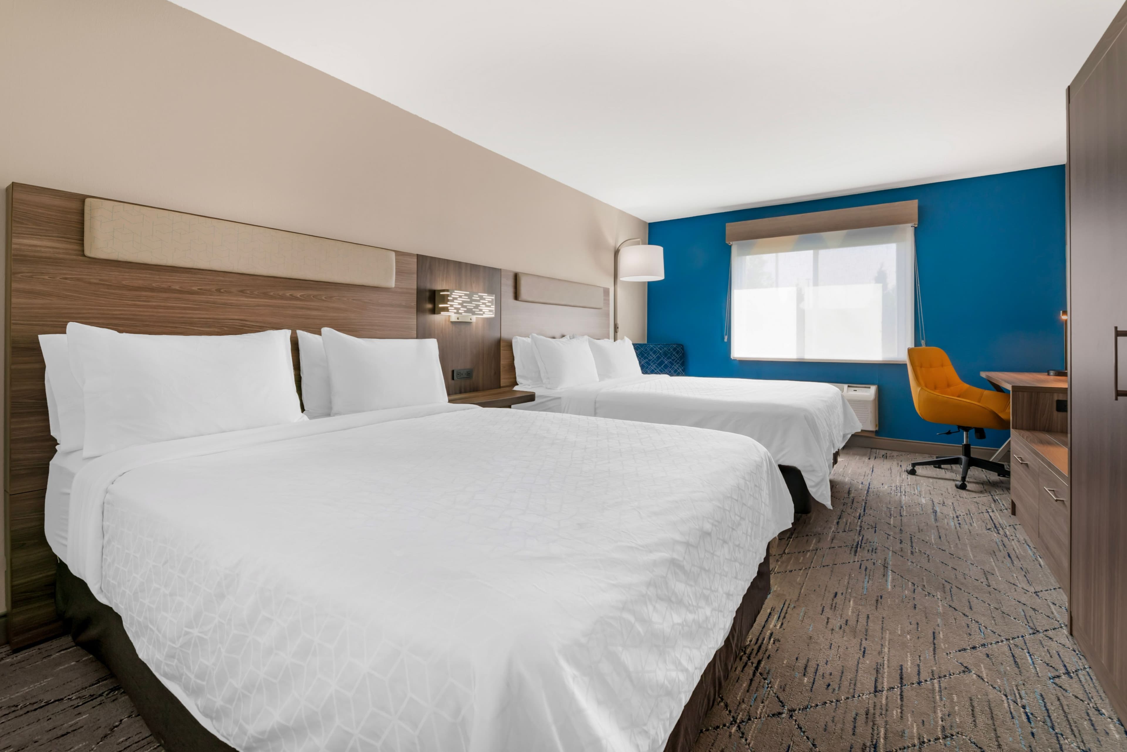 Holiday Inn Express Deforest (Madison Area) — 30