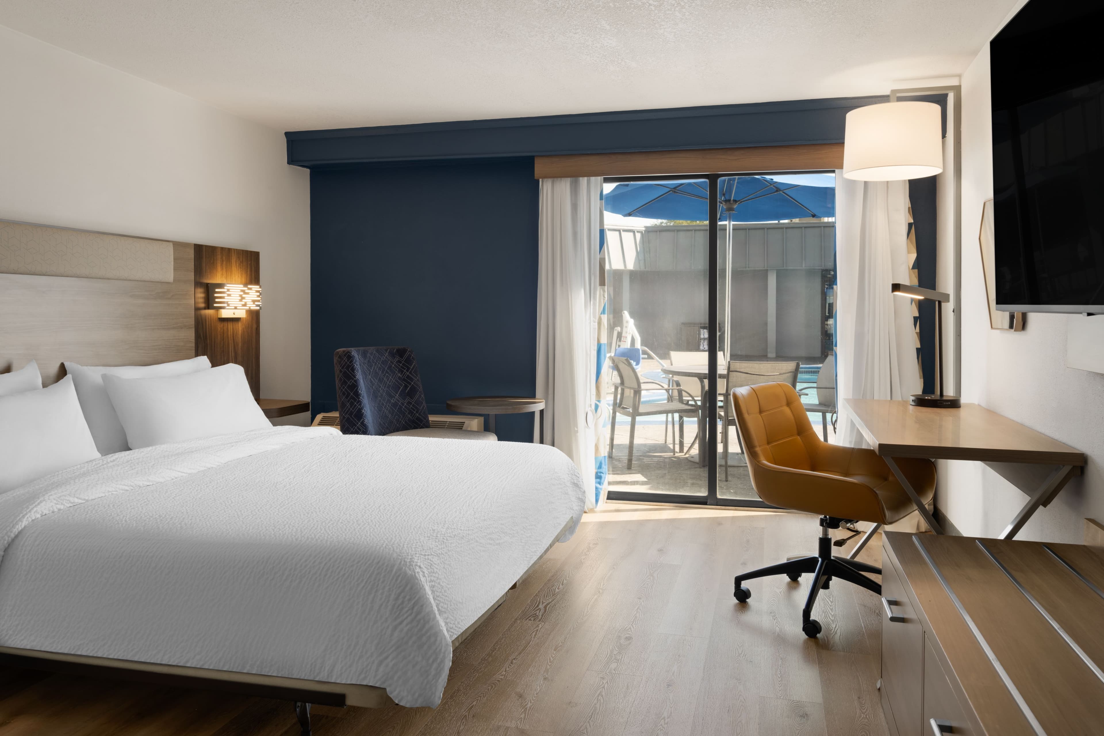 Holiday Inn Express Denver Central - North — 13