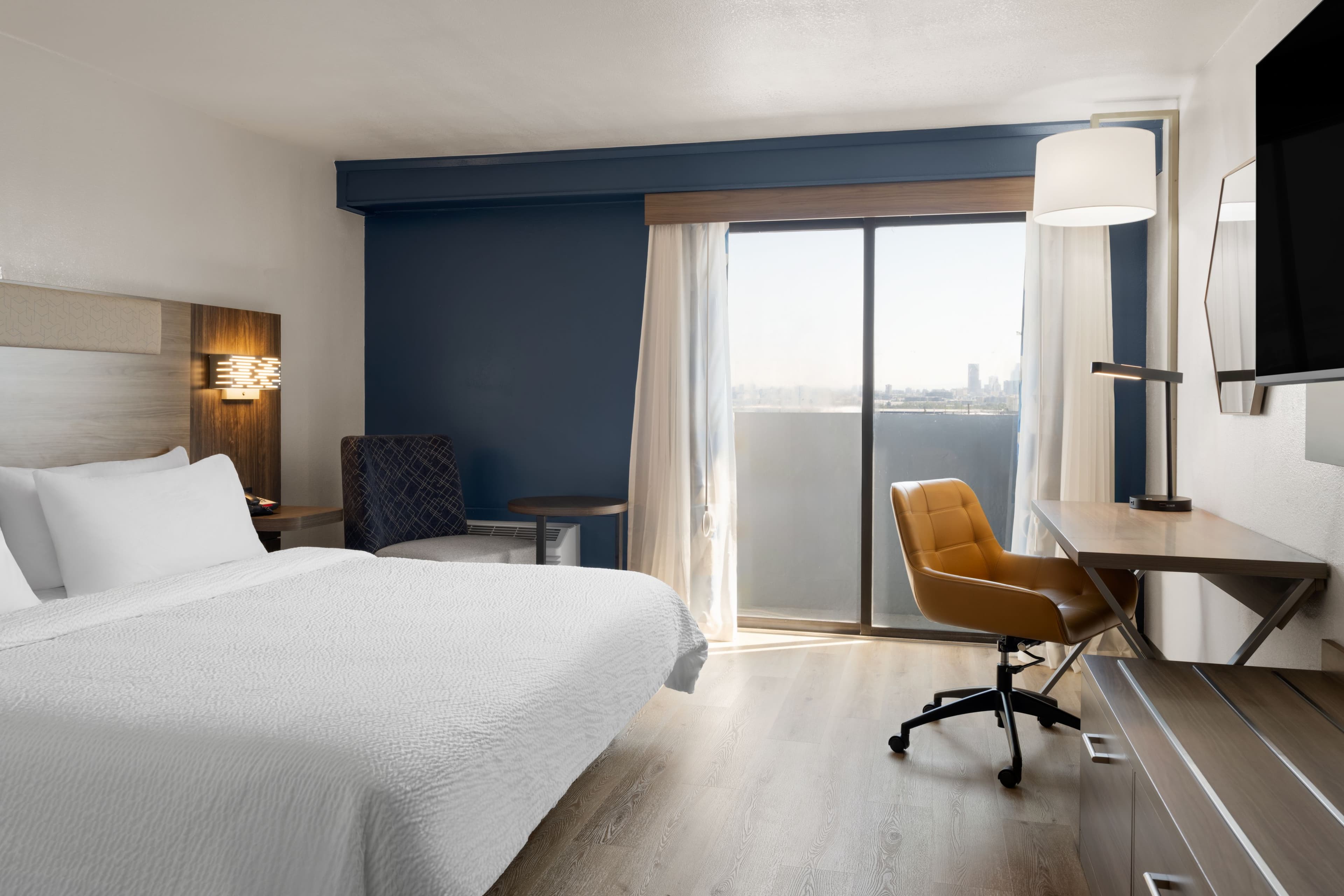 Holiday Inn Express Denver Central - North — 23