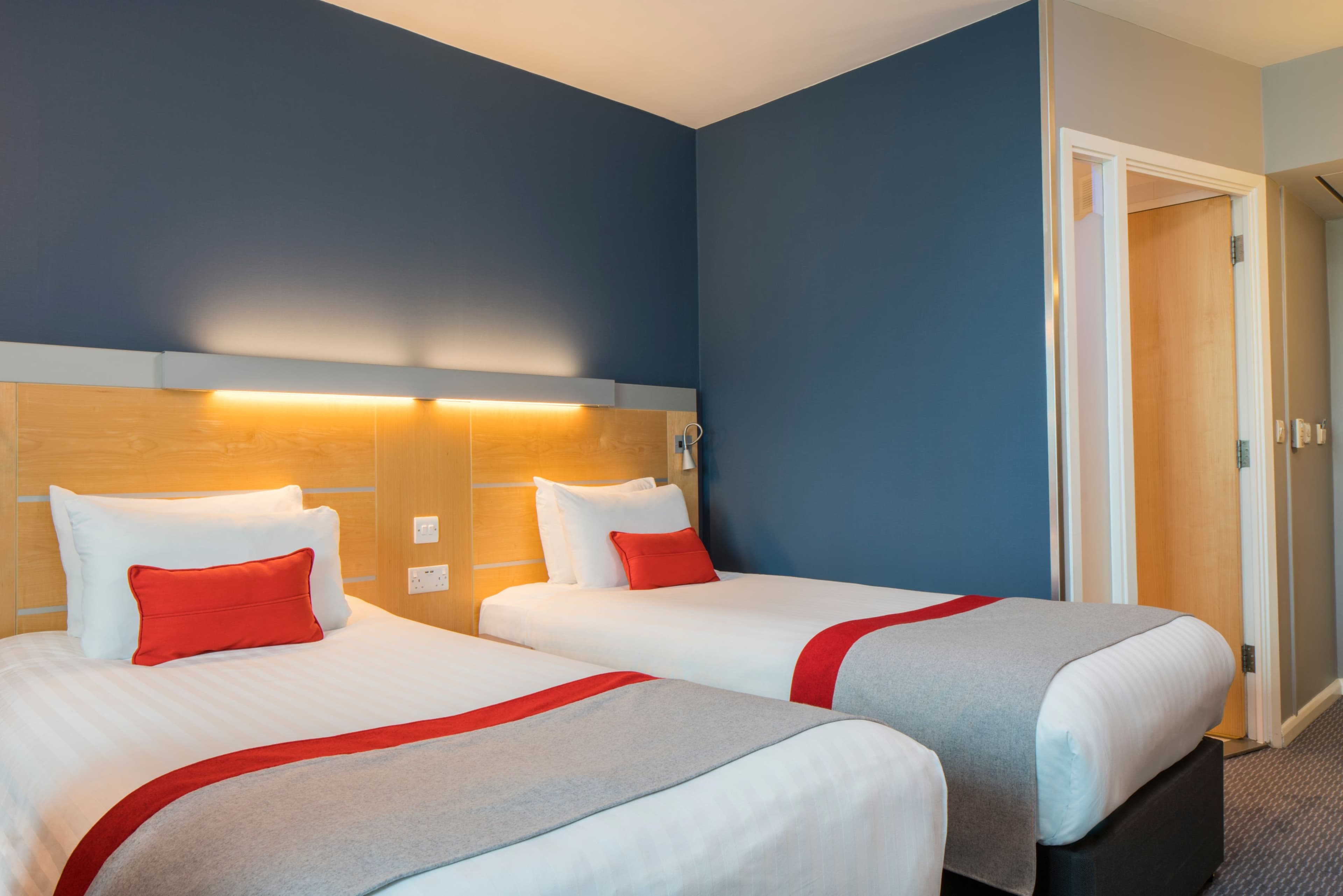 Holiday Inn Express Doncaster — 7