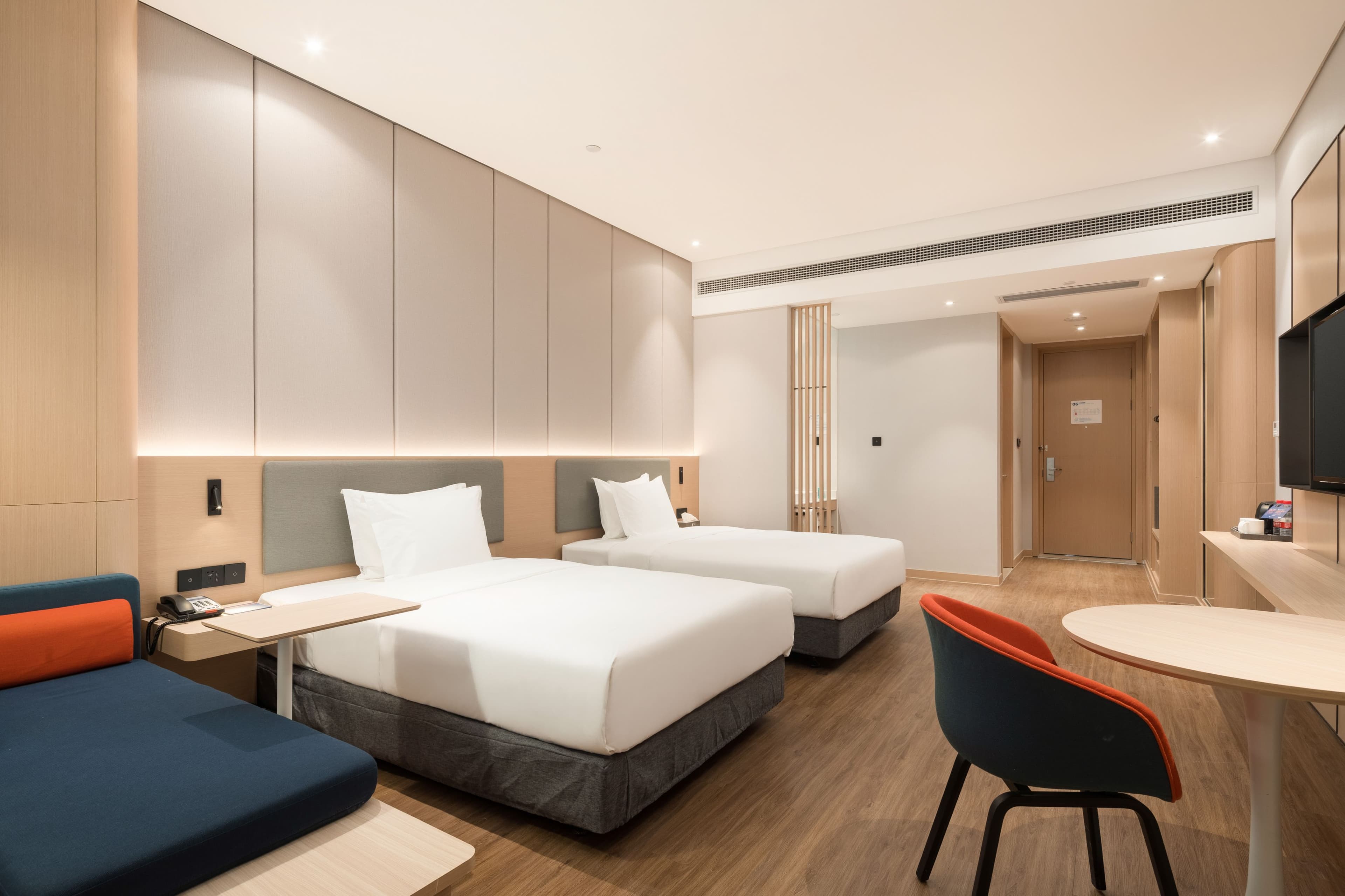 Holiday Inn Express Dongguan Shatian - Image 2