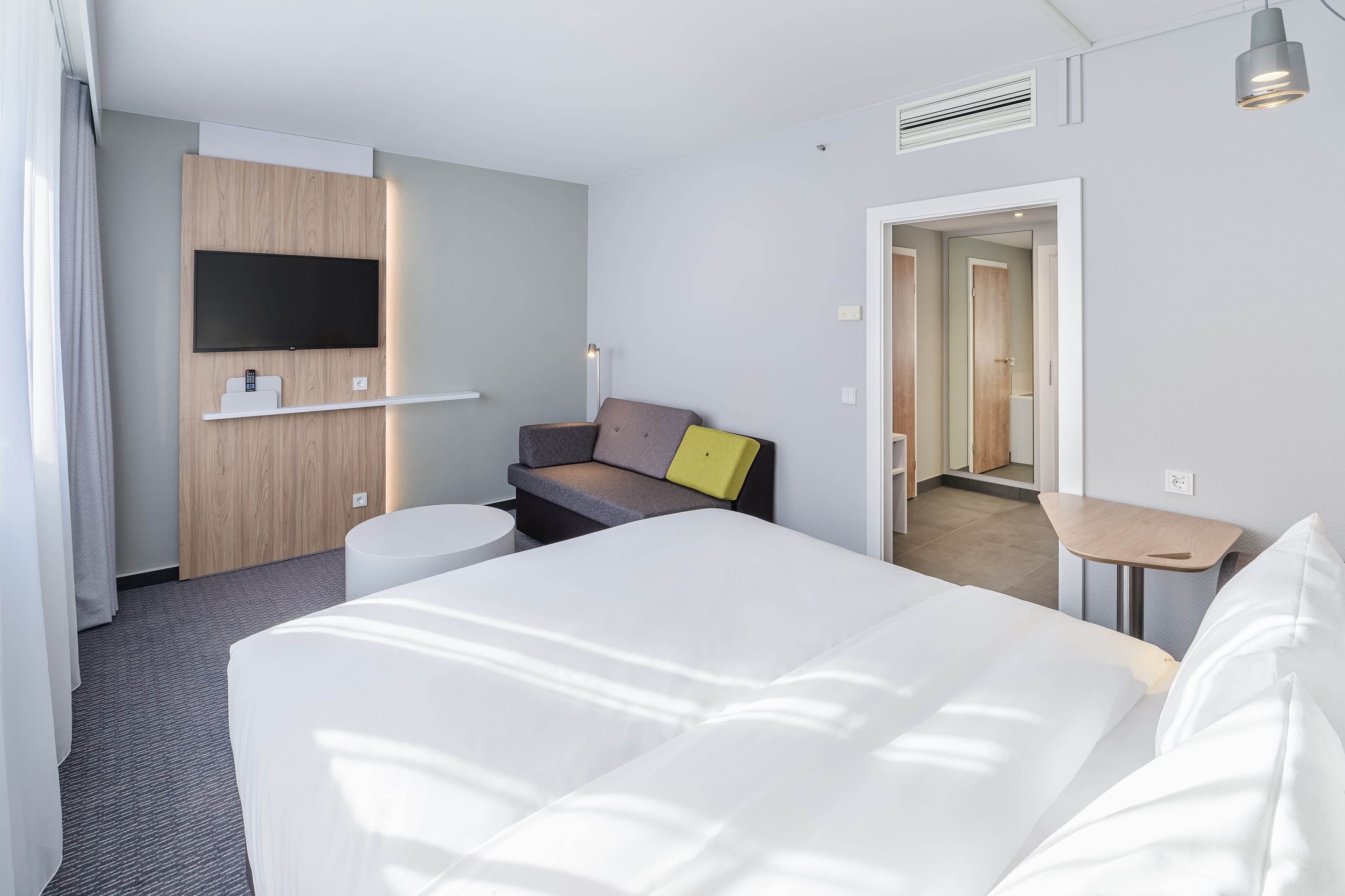 Holiday Inn Express Dresden Zentrum — 16