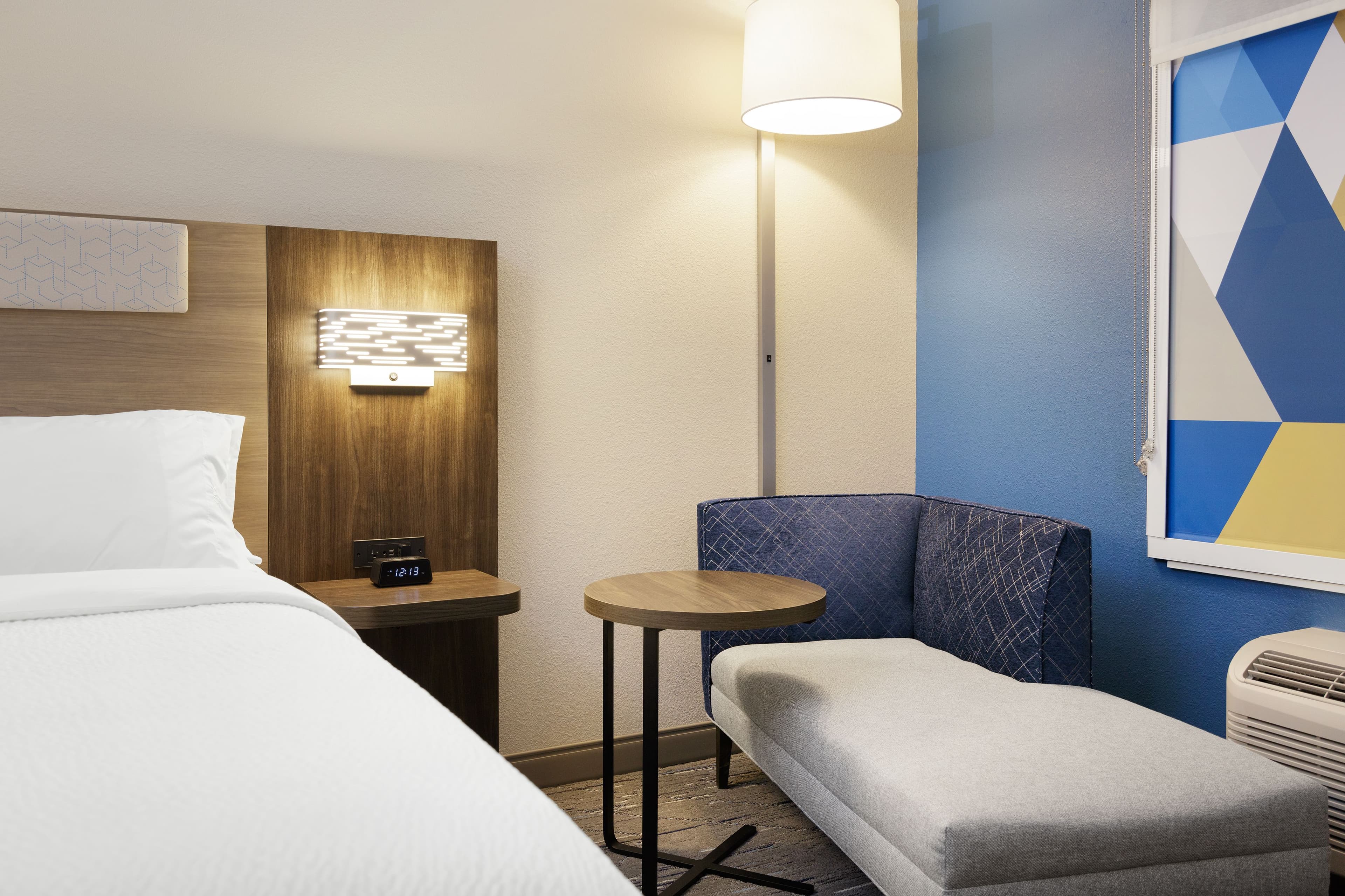 Holiday Inn Express Dryden — 5