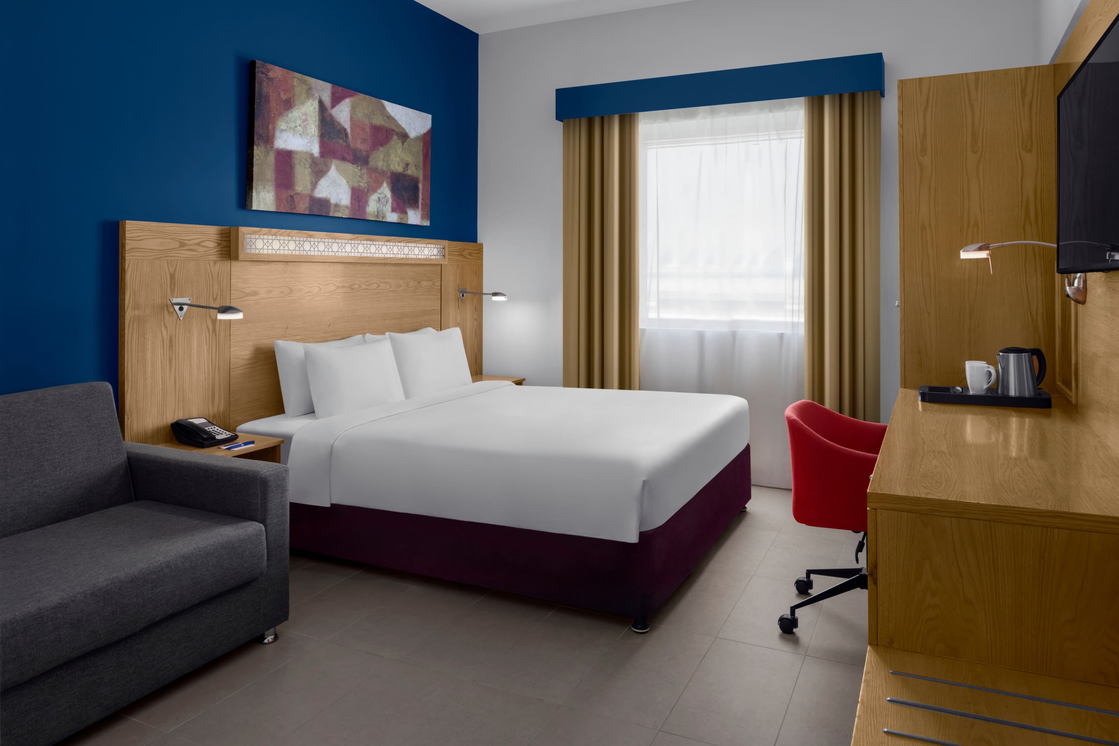 Holiday Inn Express Dubai Airport - Image 3