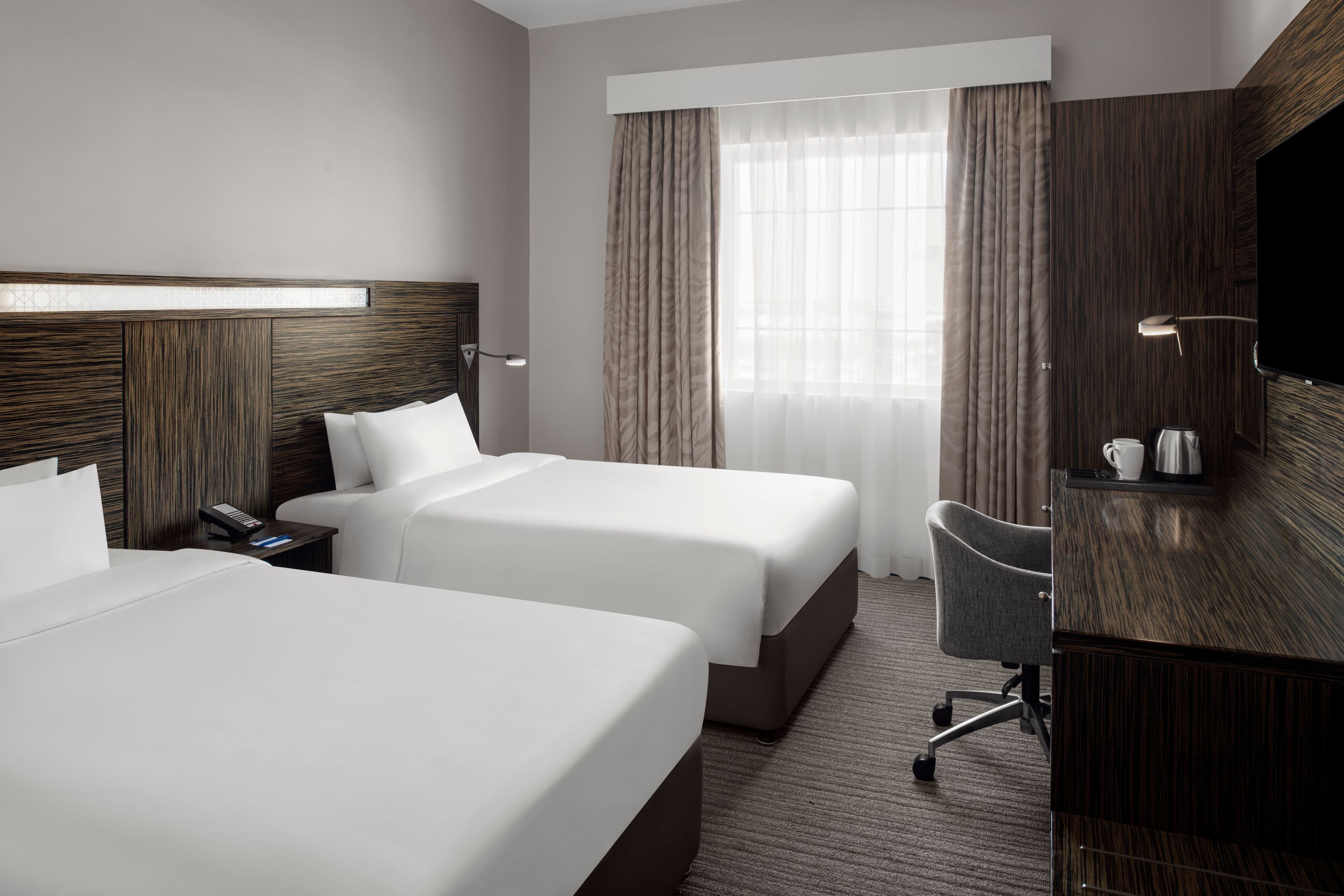 Holiday Inn Express Dubai - Jumeirah — 40